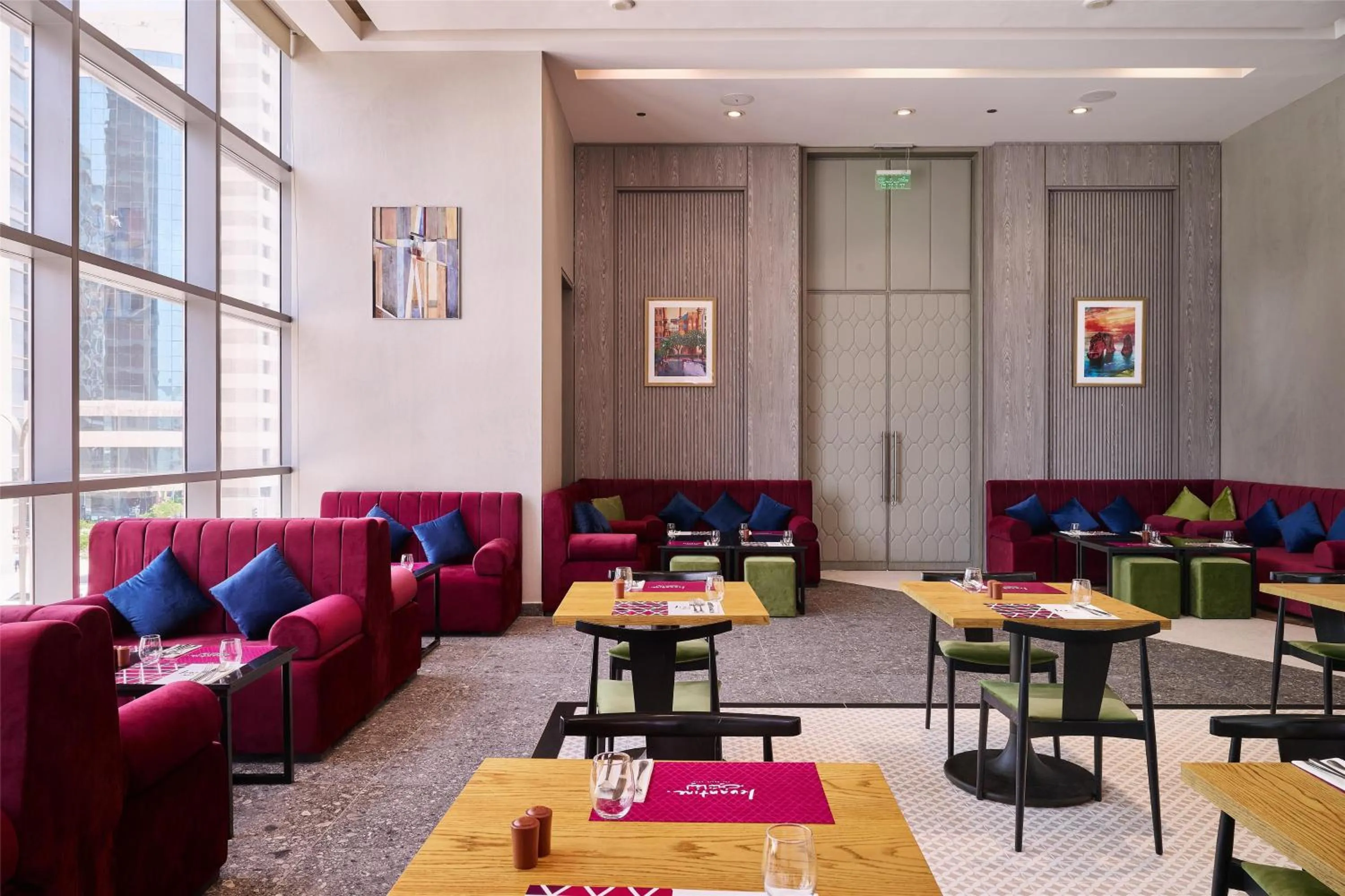 Restaurant/places to eat in DoubleTree by Hilton Doha Old Town