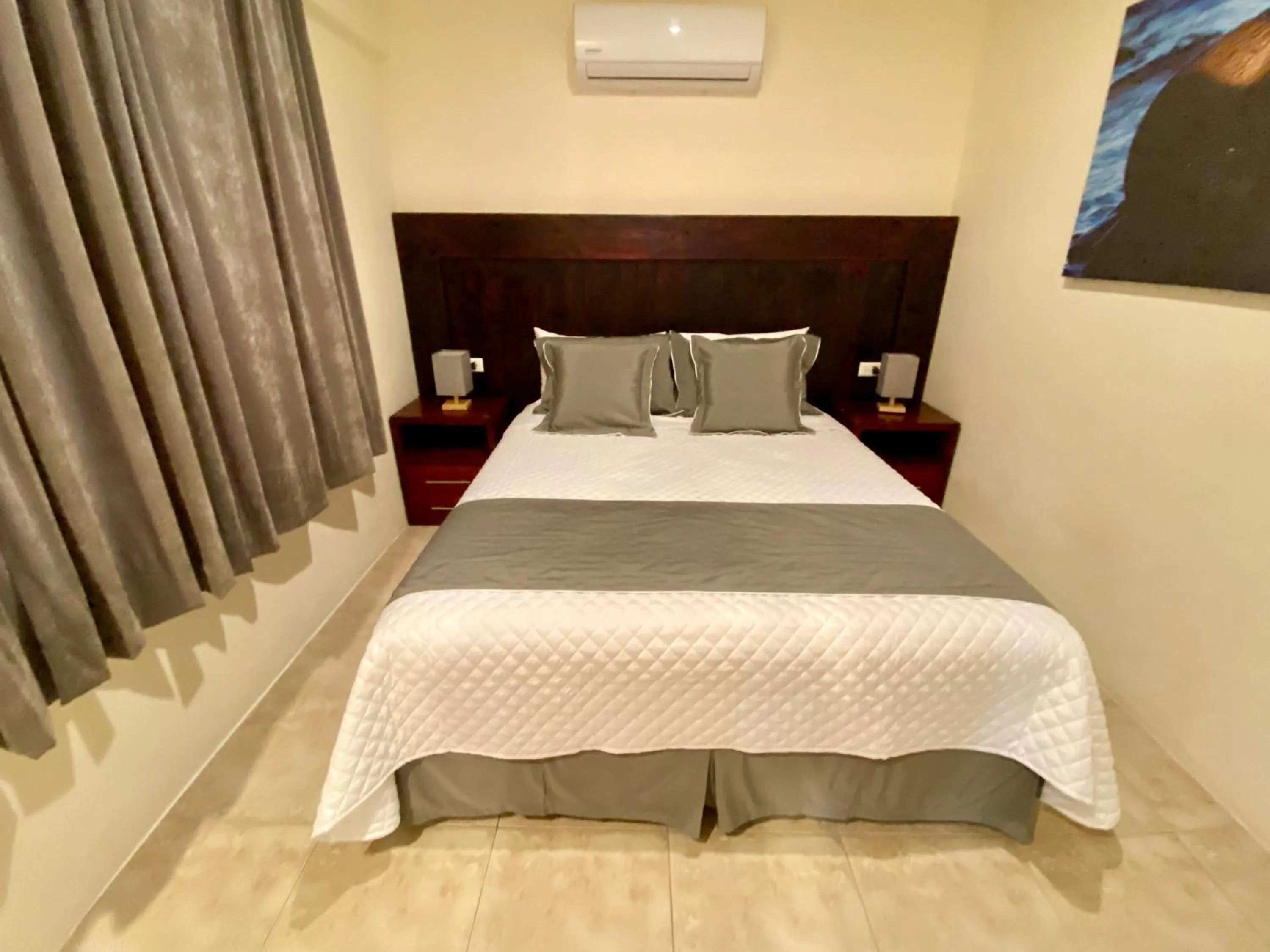 Bed in Torre Mar Galapagos Boutique Suites