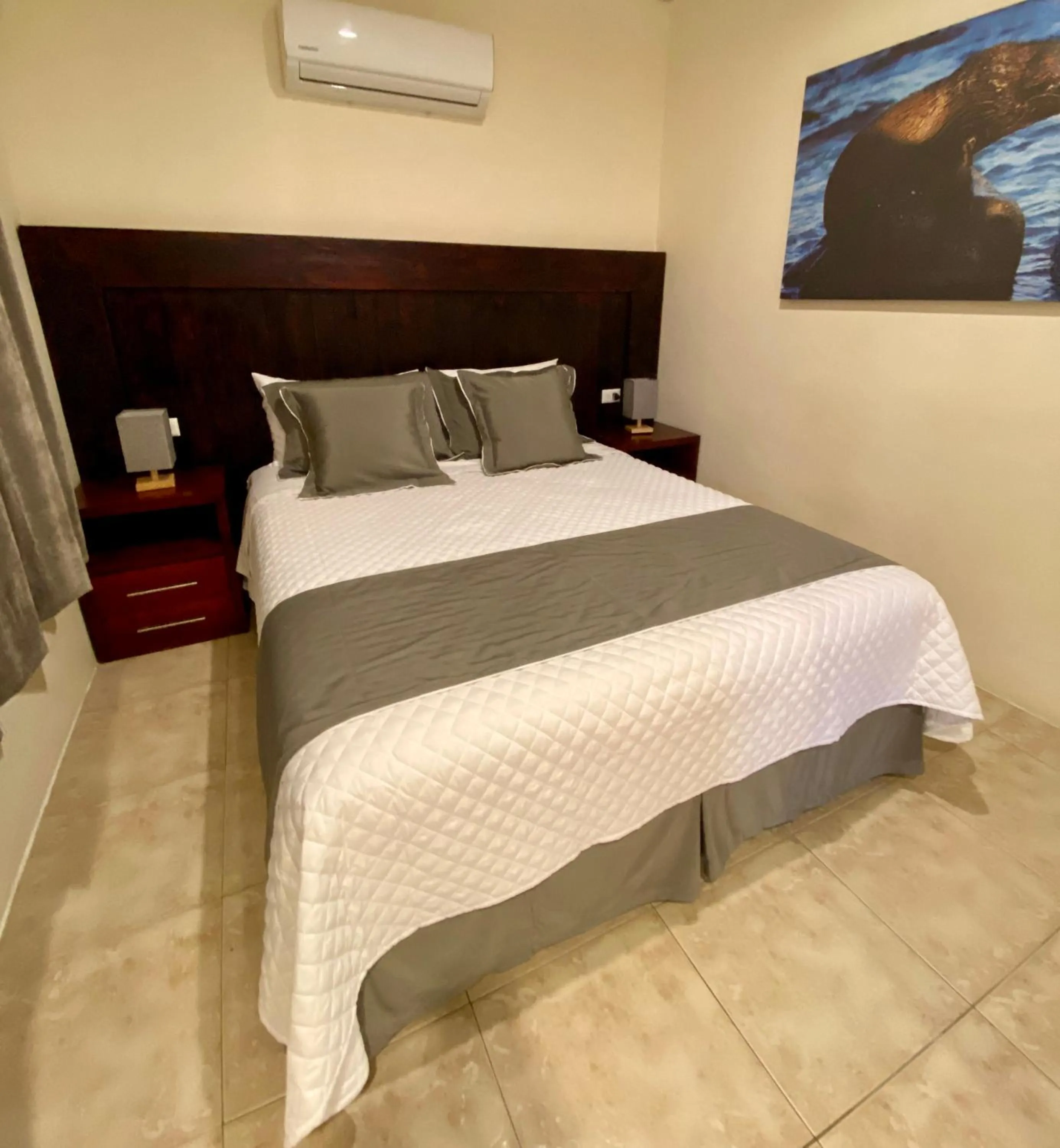 Bed in Torre Mar Galapagos Boutique Suites