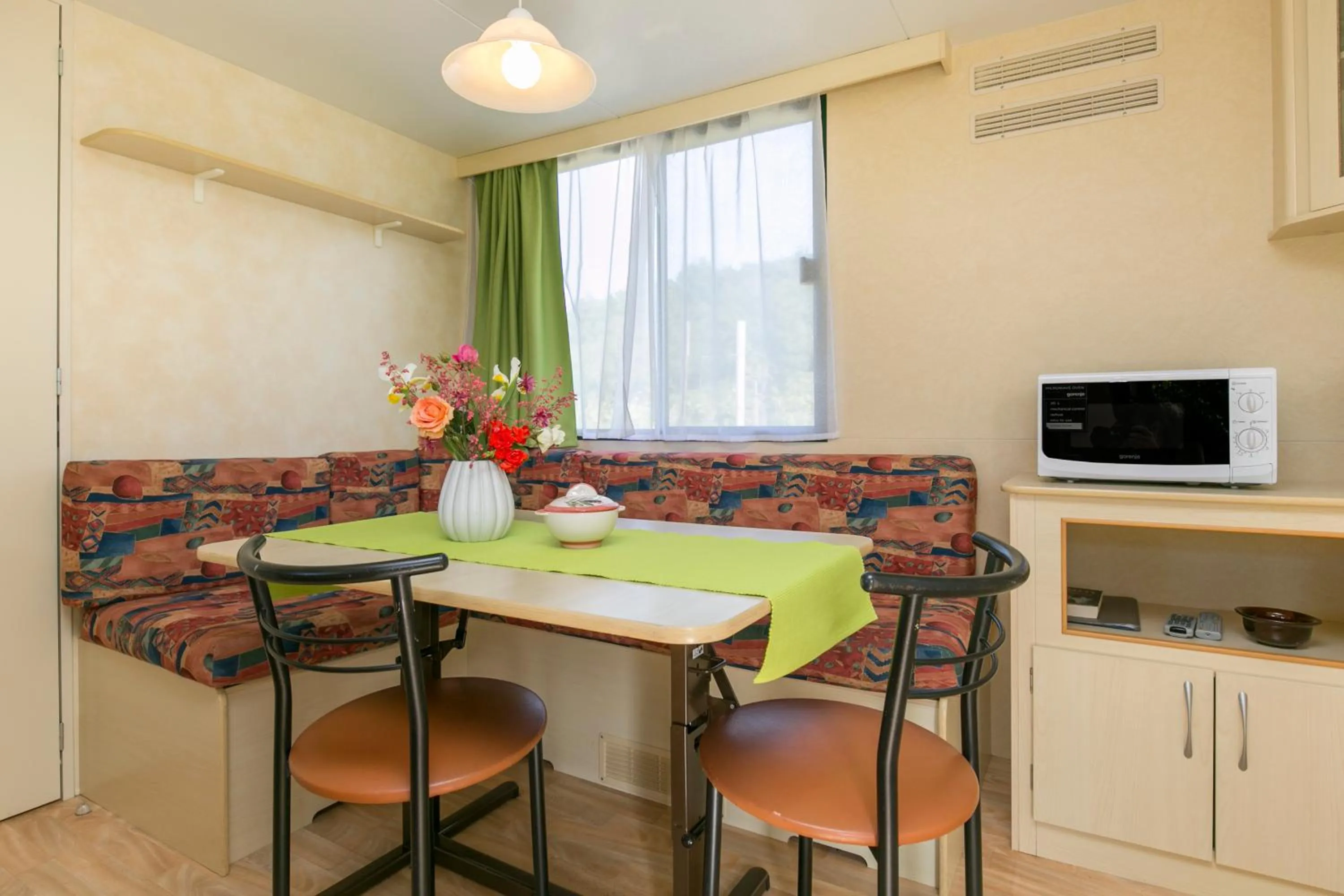 Dining area in Mobile Homes Romantik