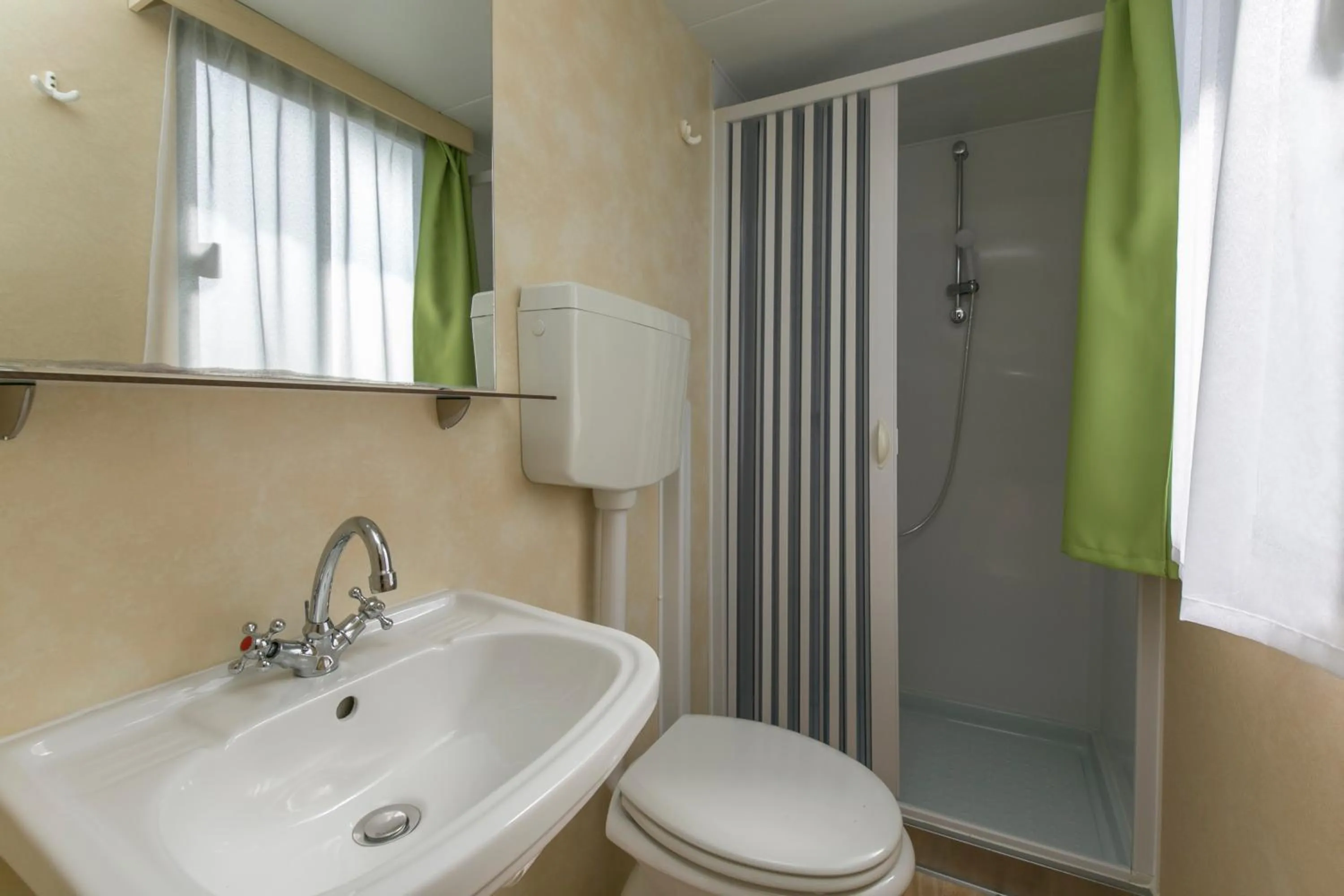 Bathroom in Mobile Homes Romantik