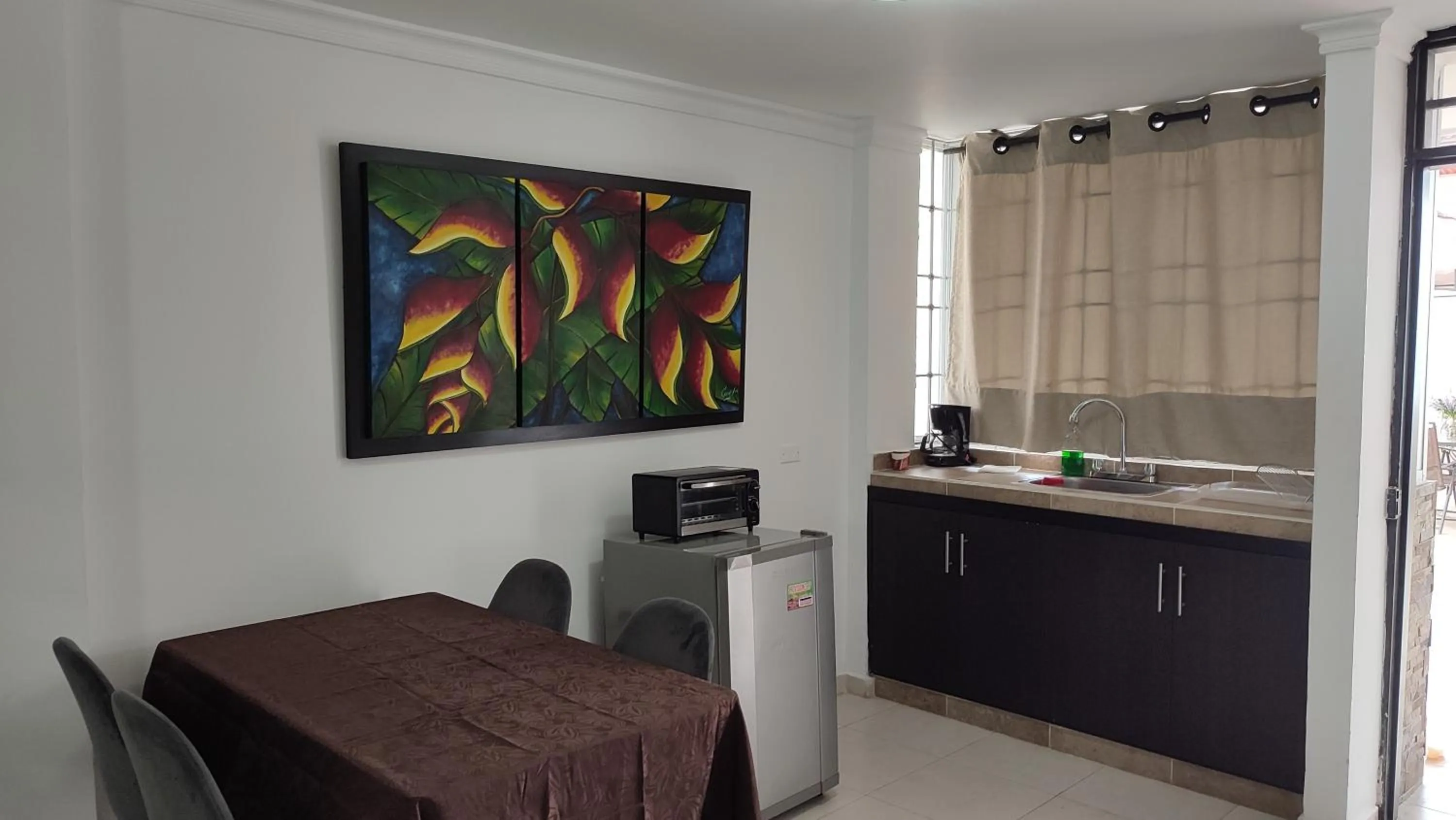 Las Piloneras Apartahotel