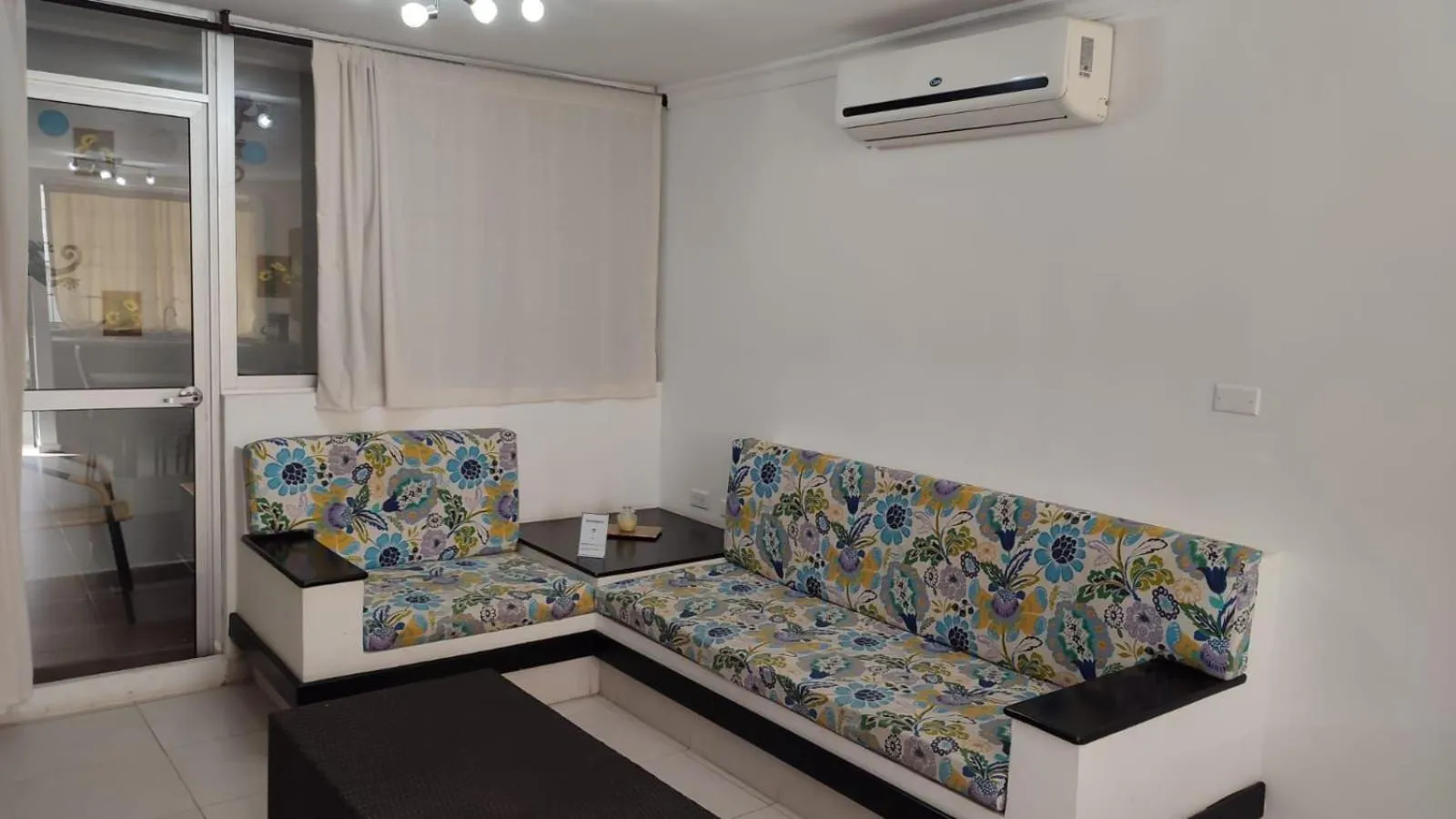 Las Piloneras Apartahotel