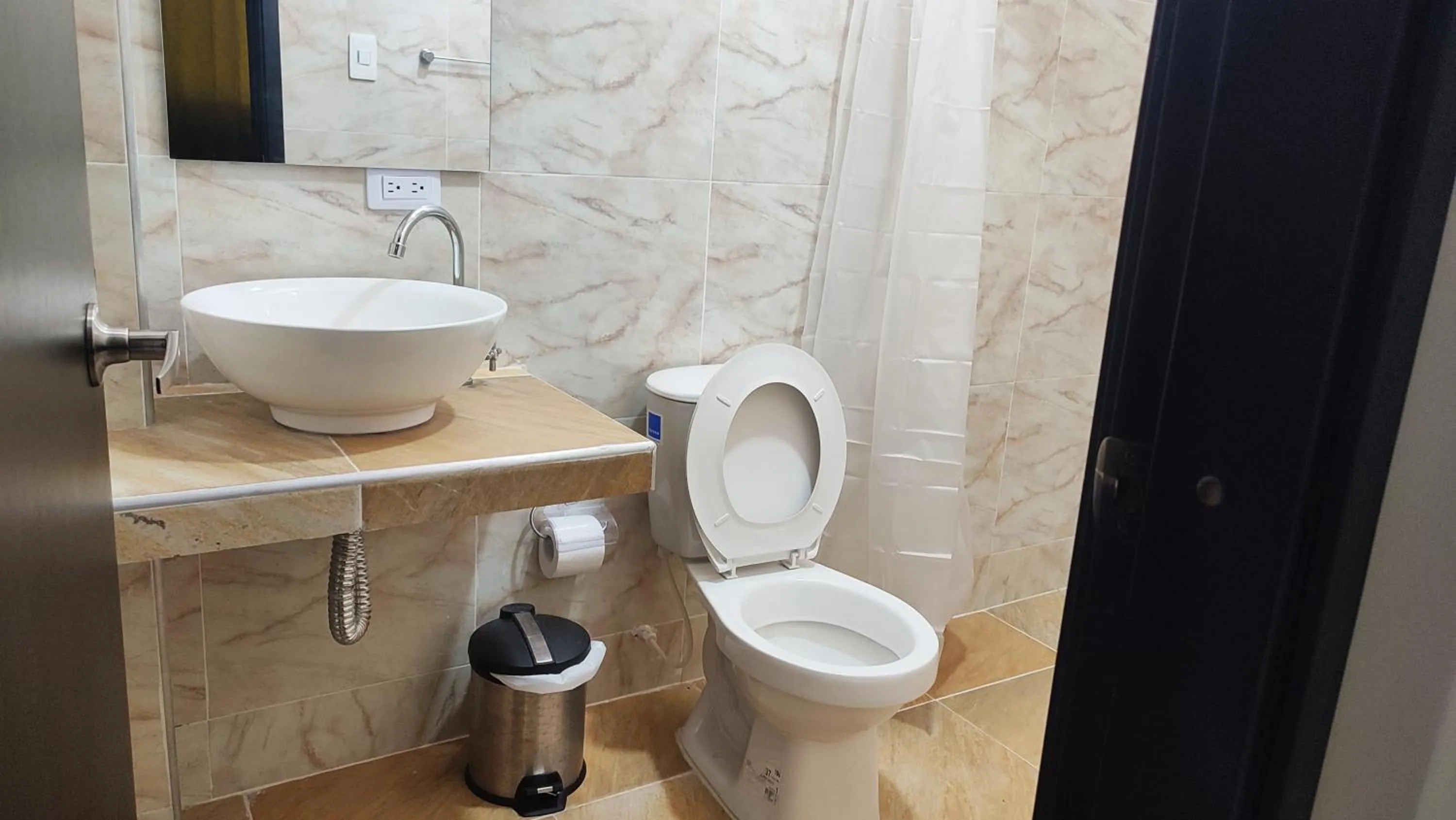 Las Piloneras Apartahotel