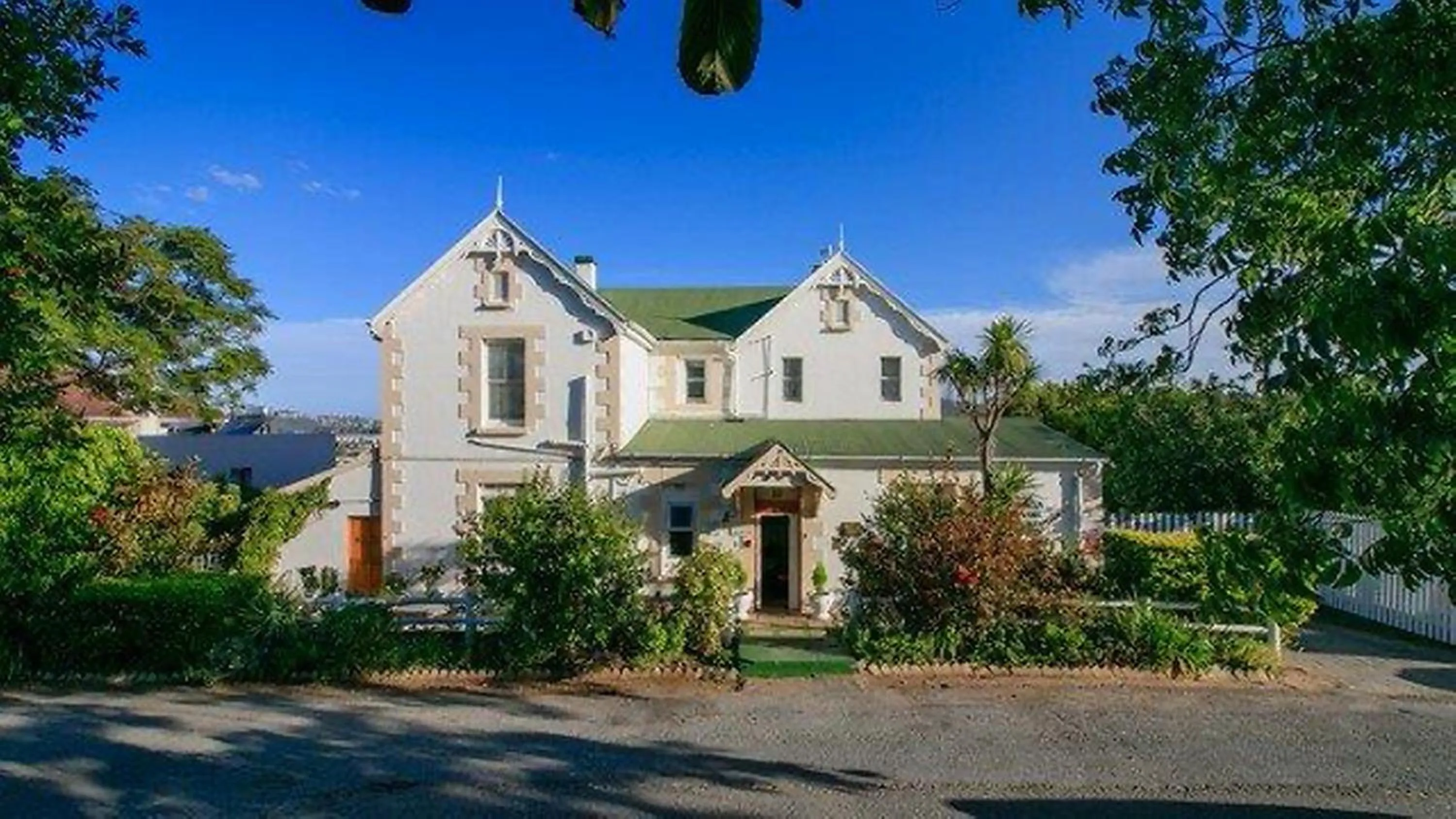 Property building in Knysna Manor House