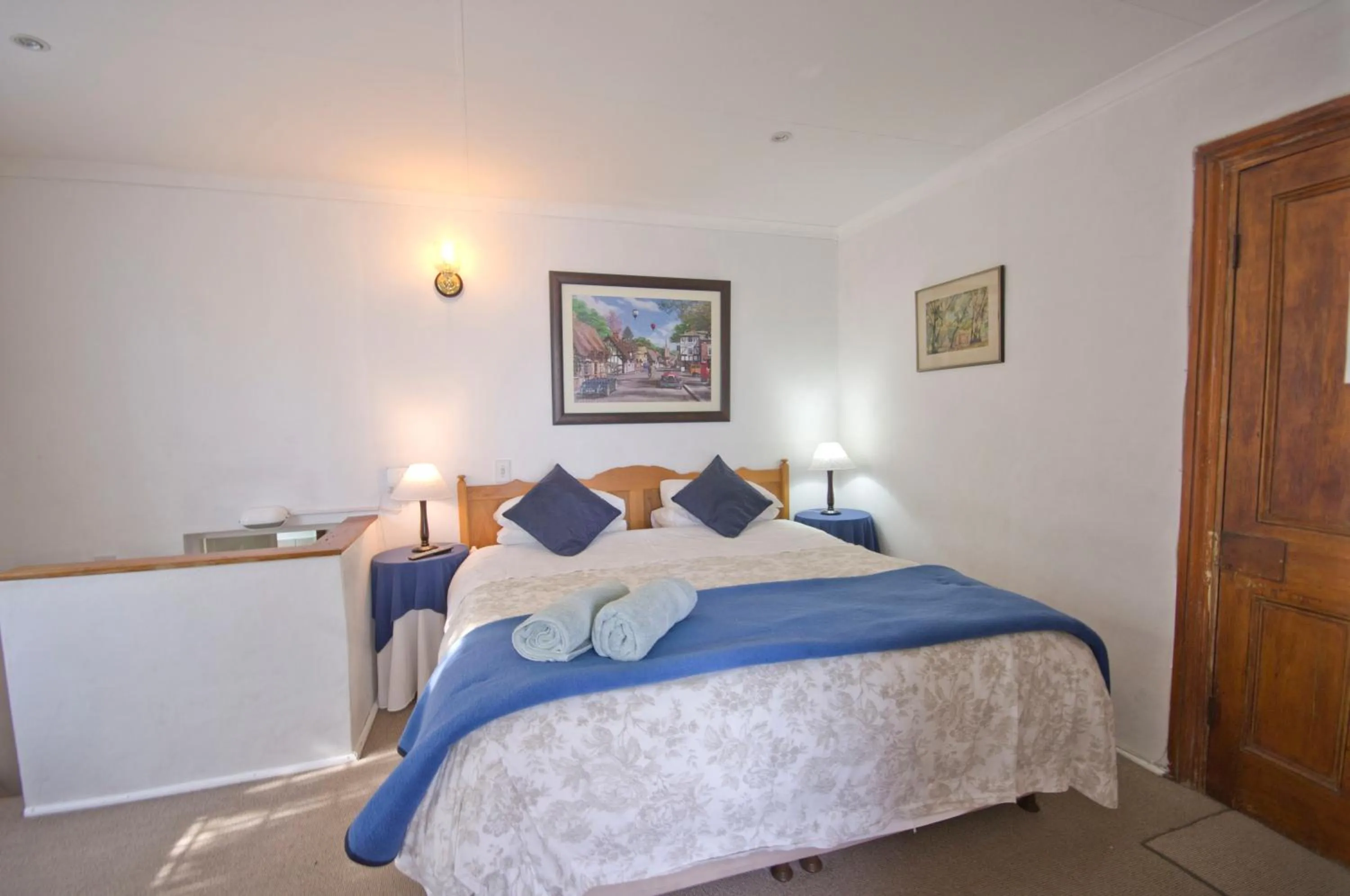 Bed in Knysna Manor House