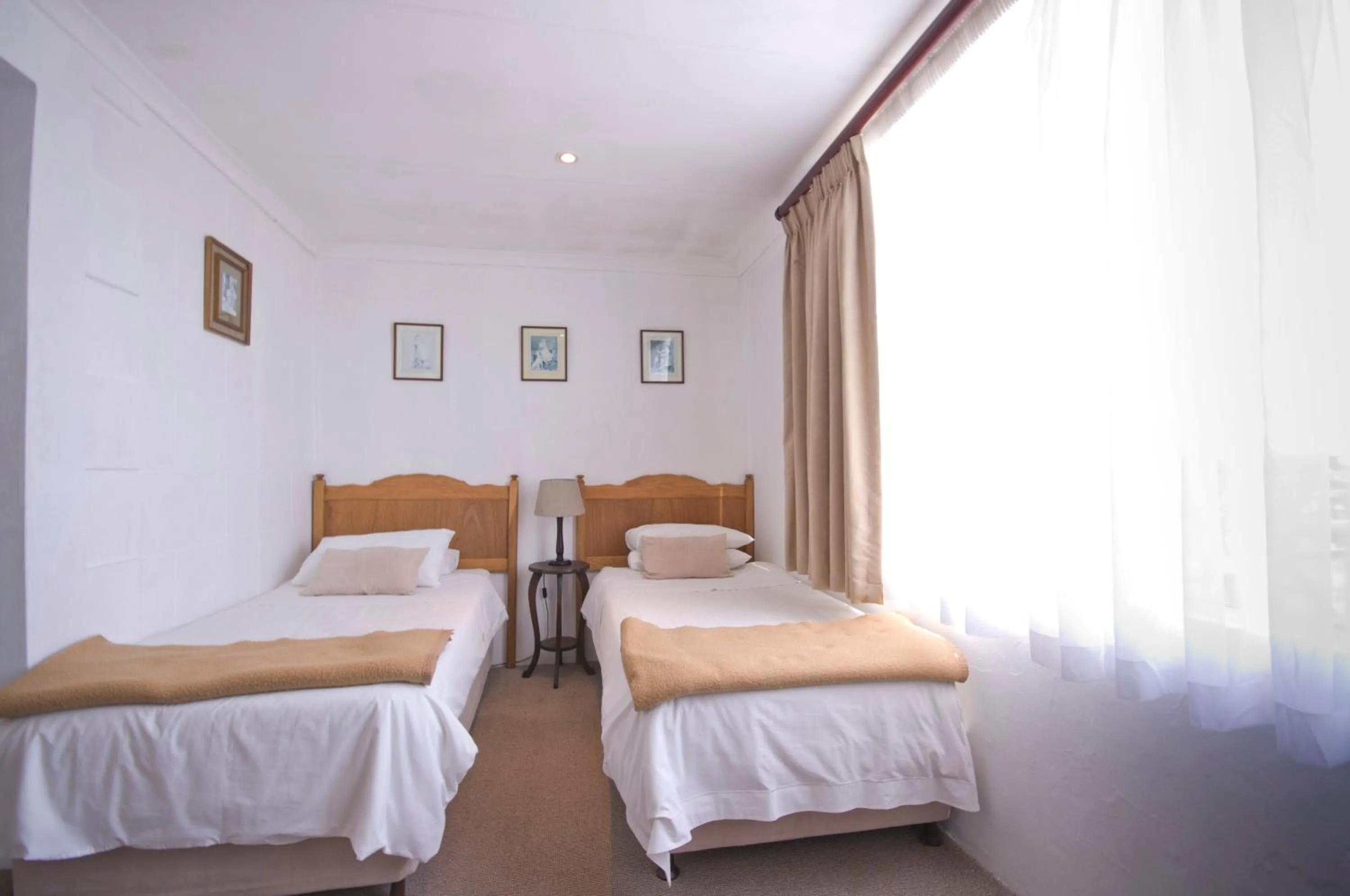 Bed in Knysna Manor House