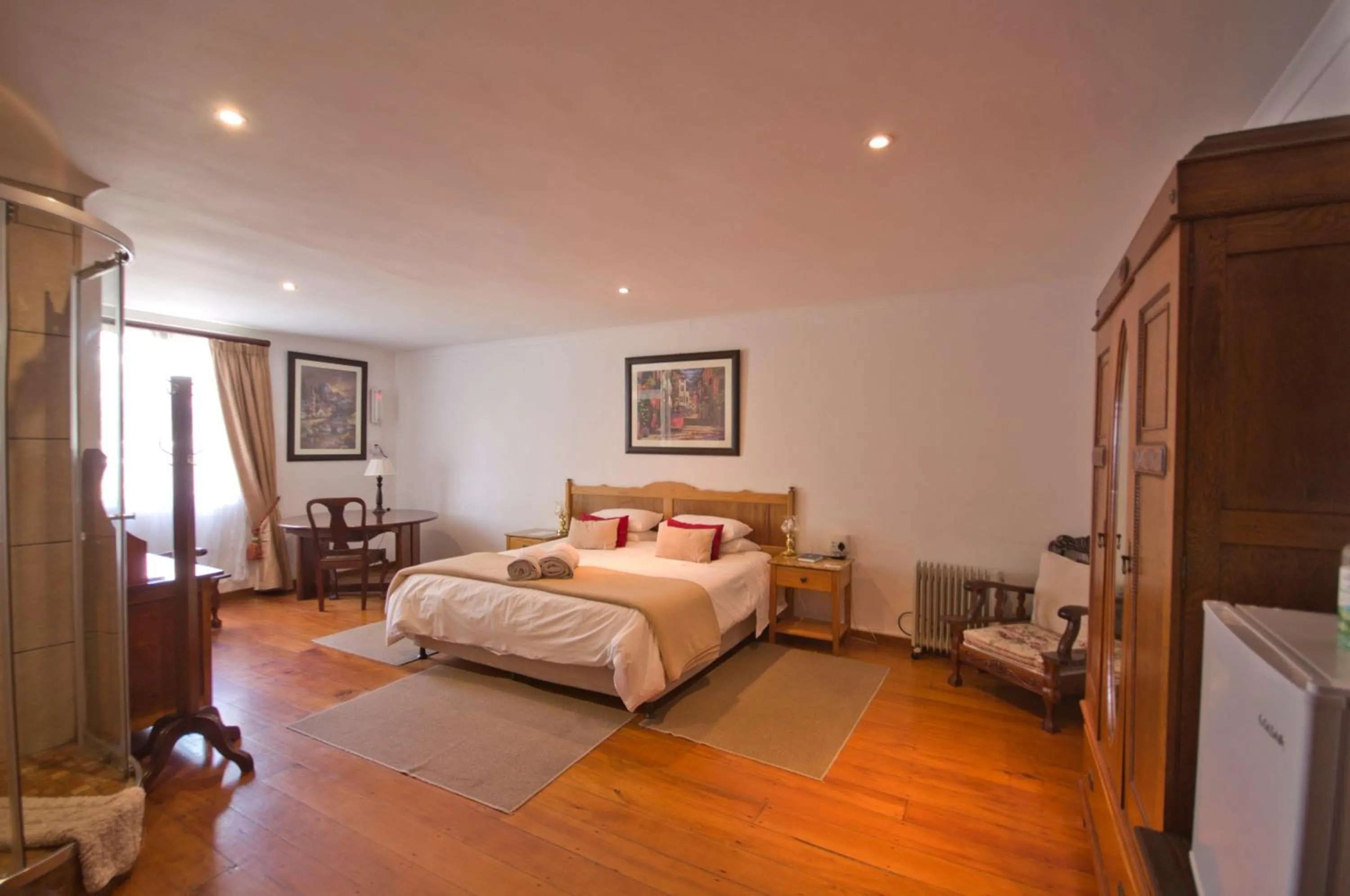 Bed in Knysna Manor House