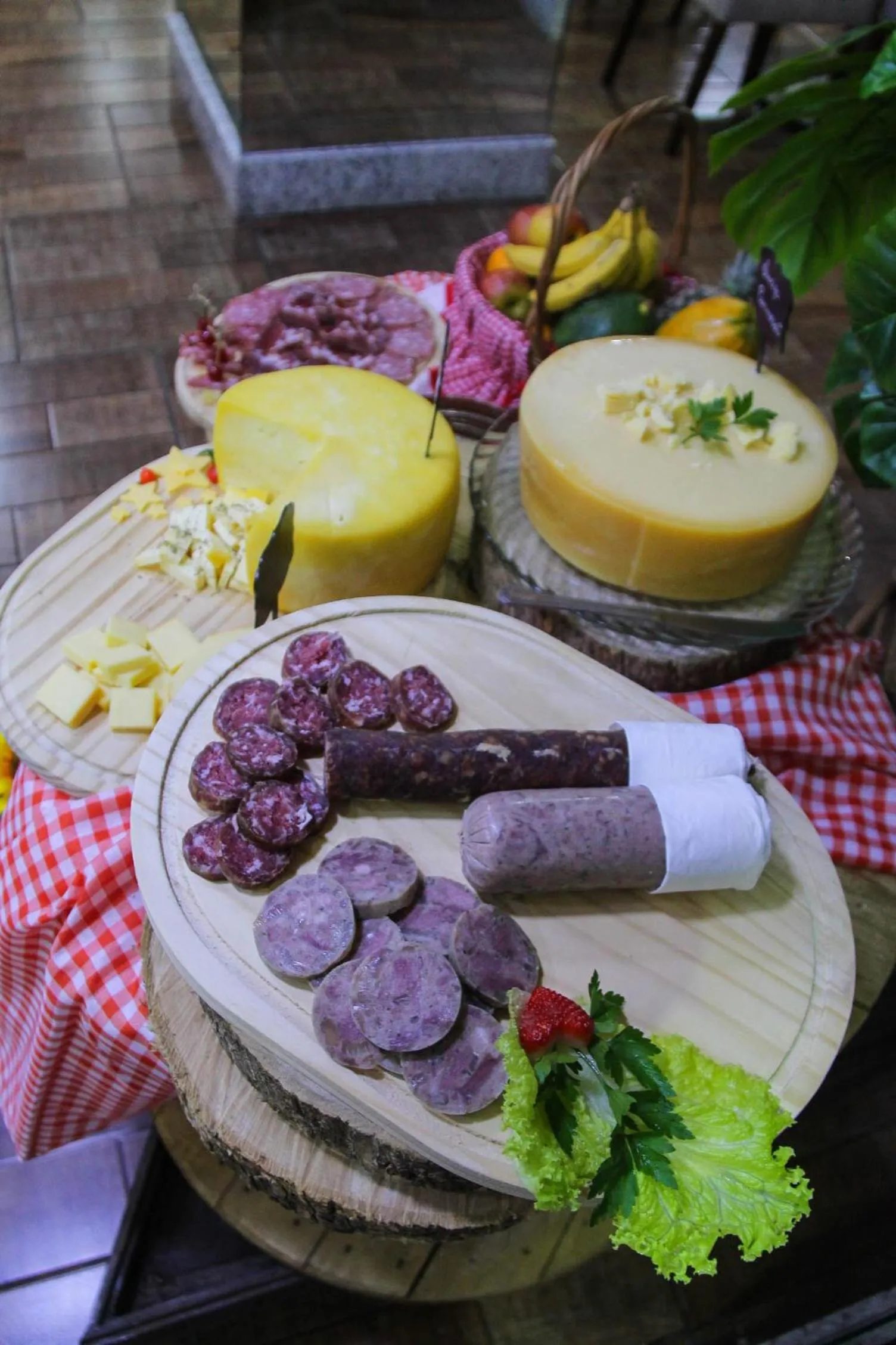 Breakfast in AJ Hotel Chapecó - Fácil Acesso Pátio Shopping e Rótula da Bandeira