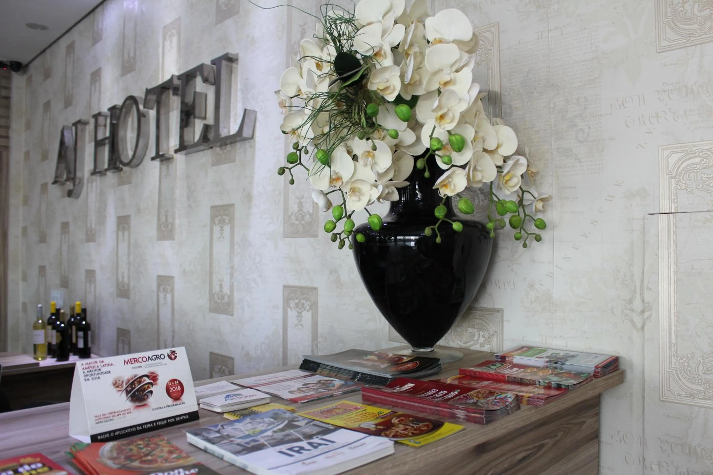 Lobby or reception in AJ Hotel Chapecó - Fácil Acesso Pátio Shopping e Rótula da Bandeira