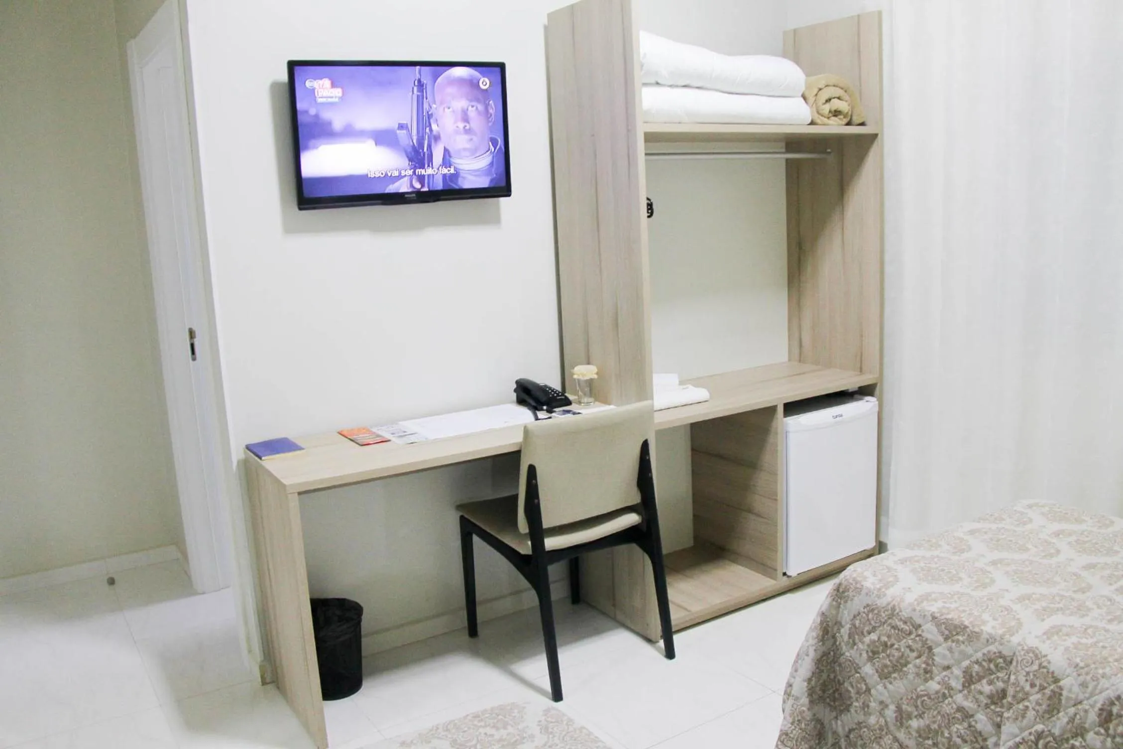 TV and multimedia, Bed in AJ Hotel Chapecó - Fácil Acesso Pátio Shopping e Rótula da Bandeira