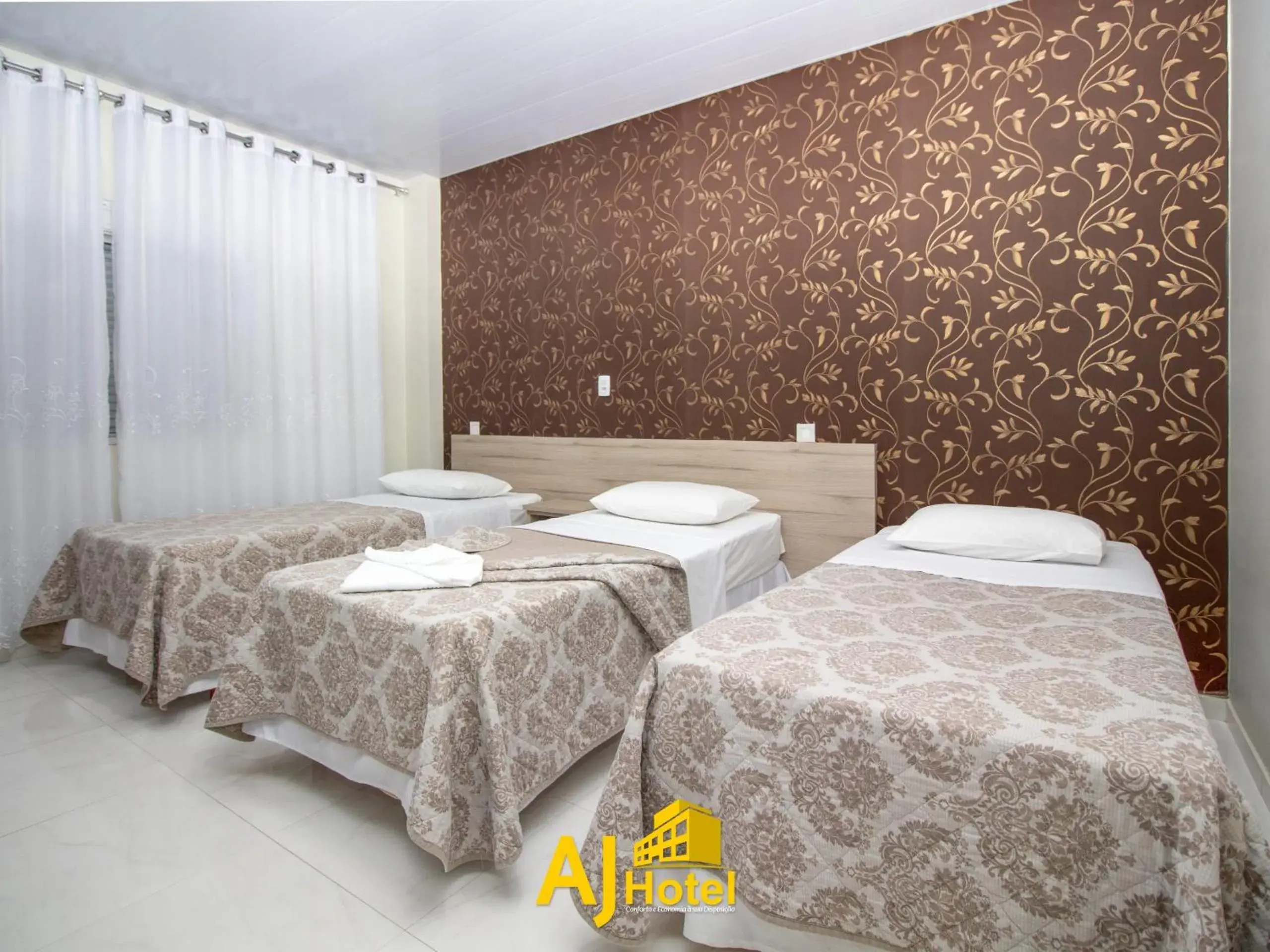 Standard Triple Room in AJ Hotel Chapecó - Fácil Acesso Pátio Shopping e Rótula da Bandeira Standard Triple Room in AJ Hotel Chapecó - Fácil Acesso Pátio Shopping e Rótula da Bandeira