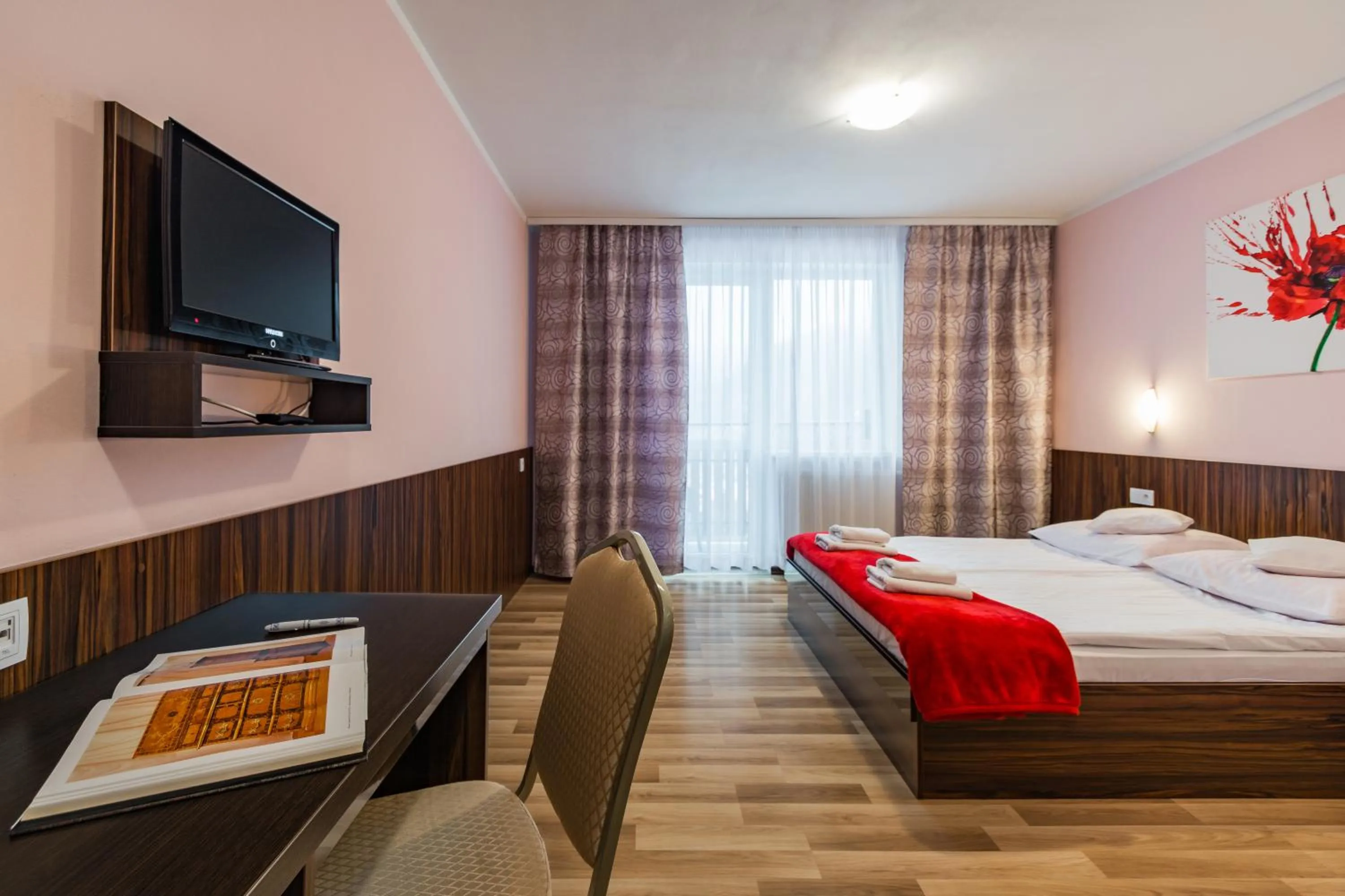 Photo of the whole room, Bed in Vena