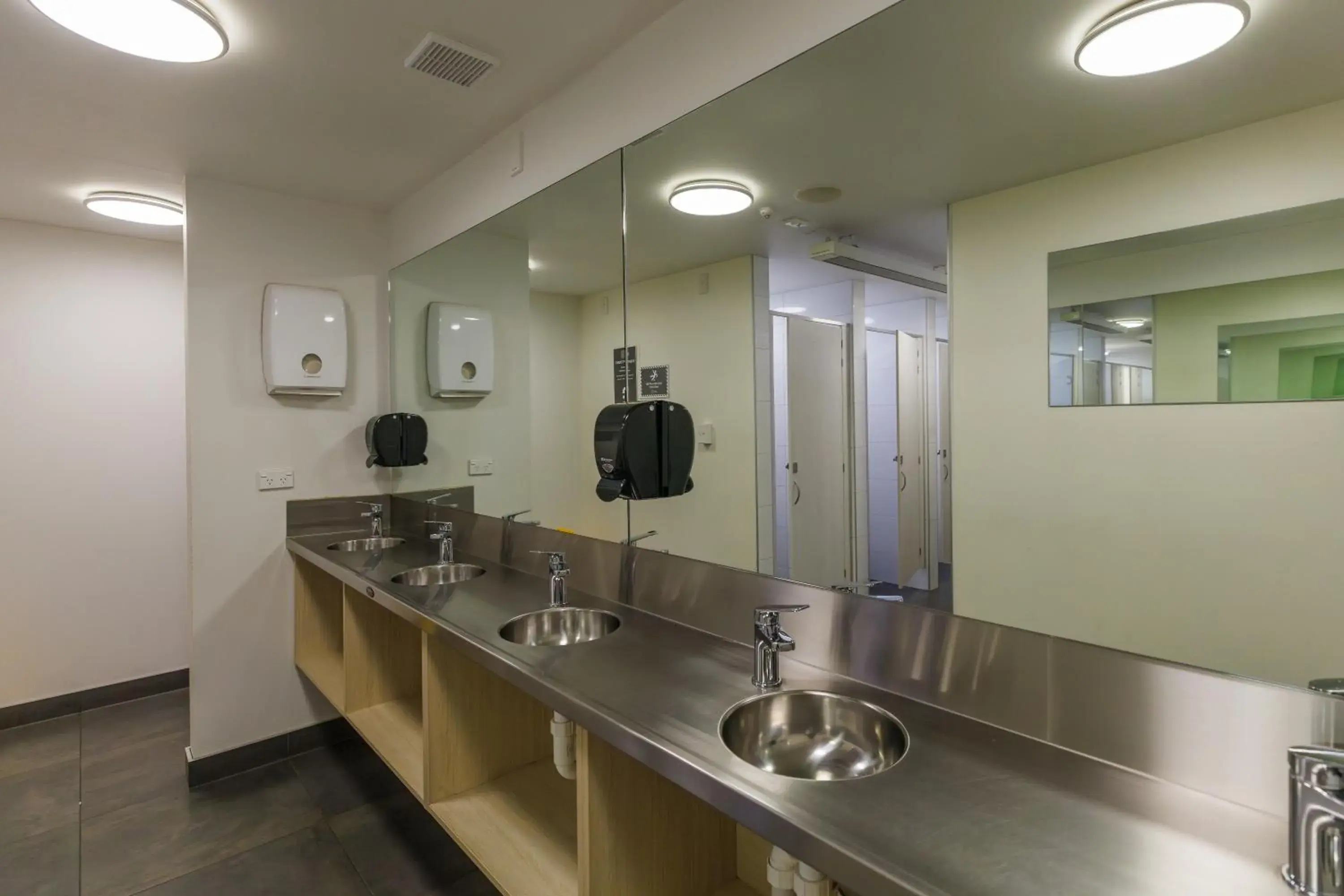 Bed in 8-Bed Dormitory Room in The Bealey Quarter Bed in 8-Bed Dormitory Room in The Bealey Quarter