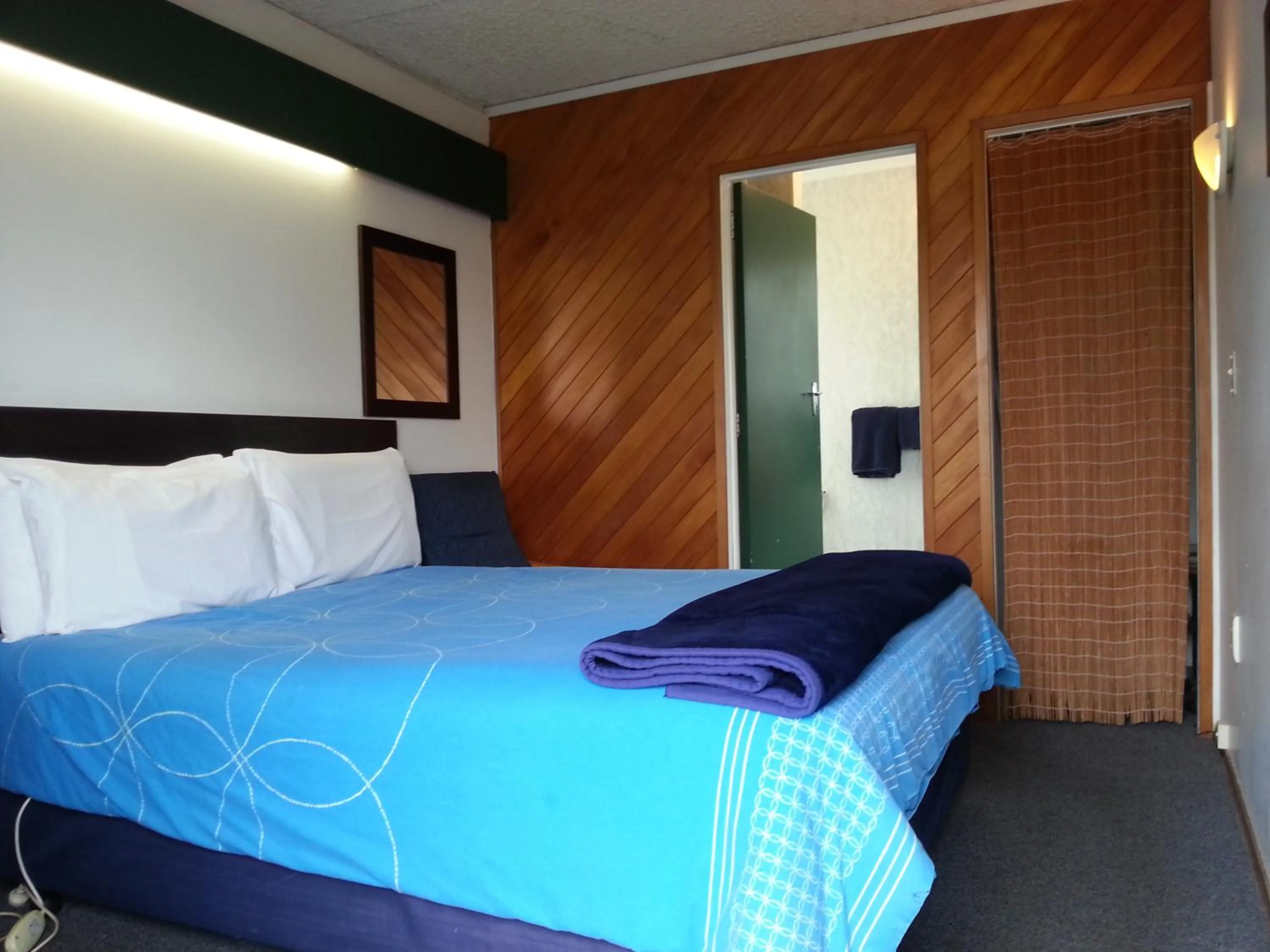 Bedroom, Bed in Orana Motor Inn & Restaurant