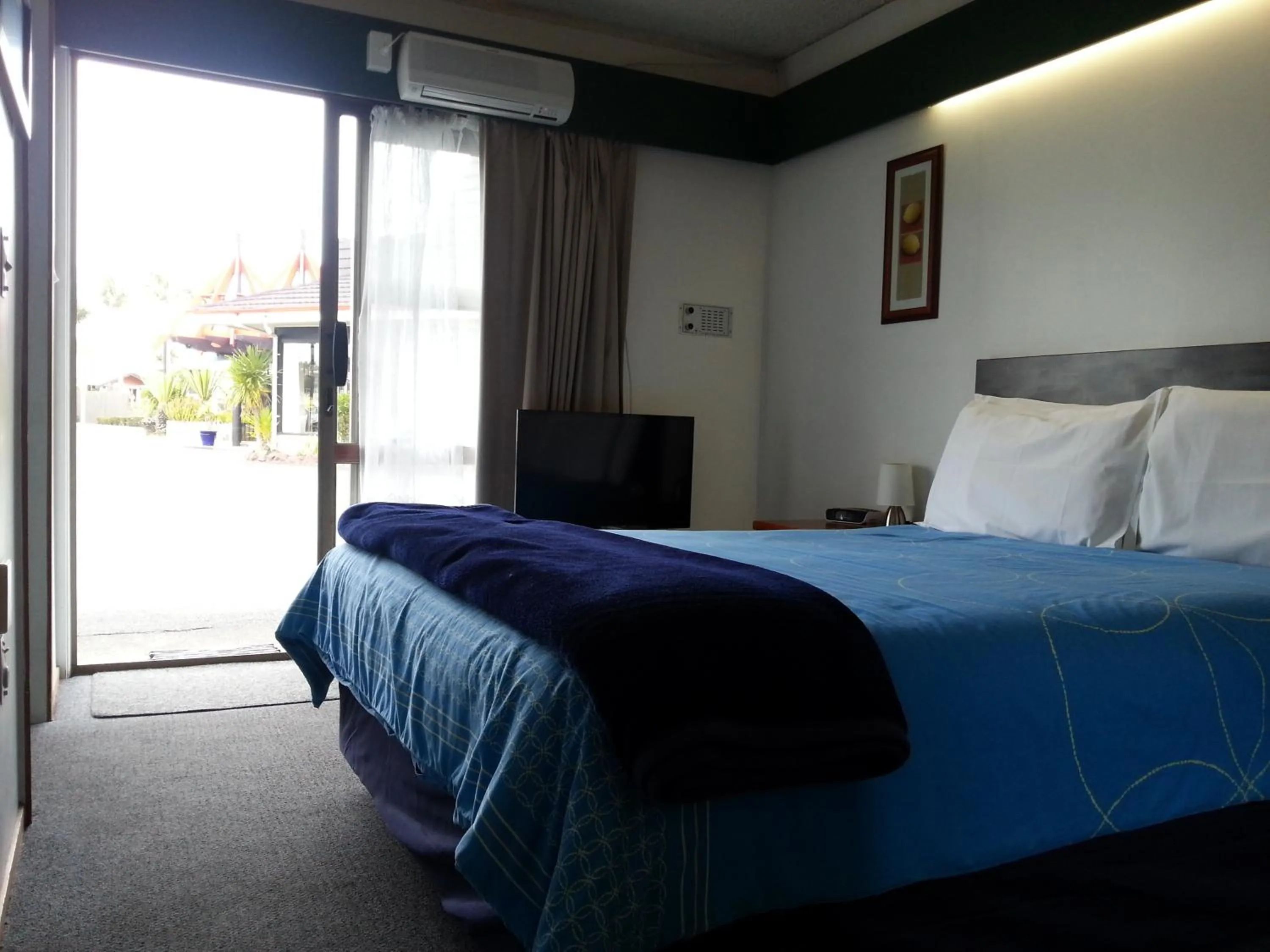 Bedroom, Bed in Orana Motor Inn & Restaurant