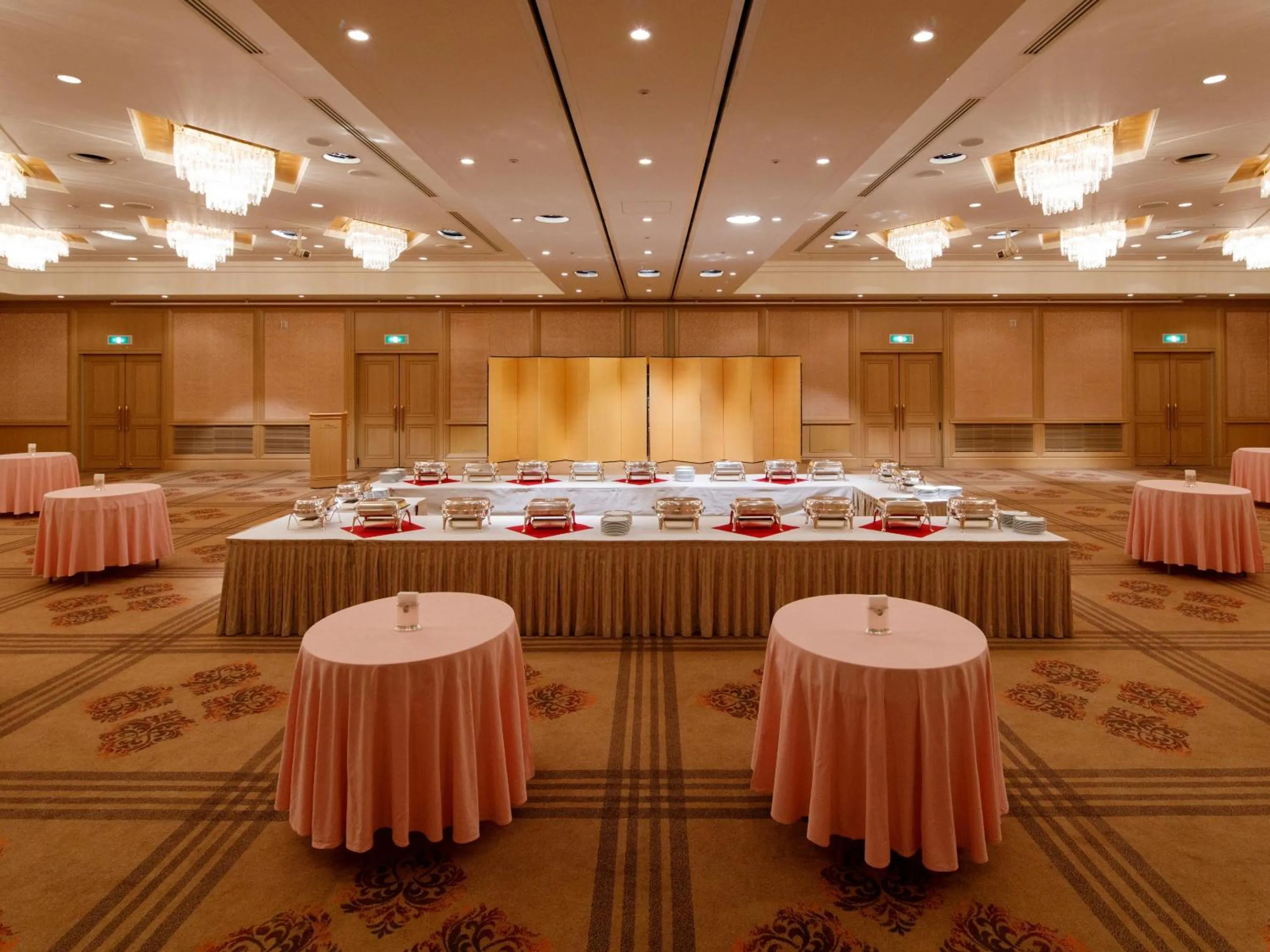 Area and facilities in Okura Akademia Park Hotel
