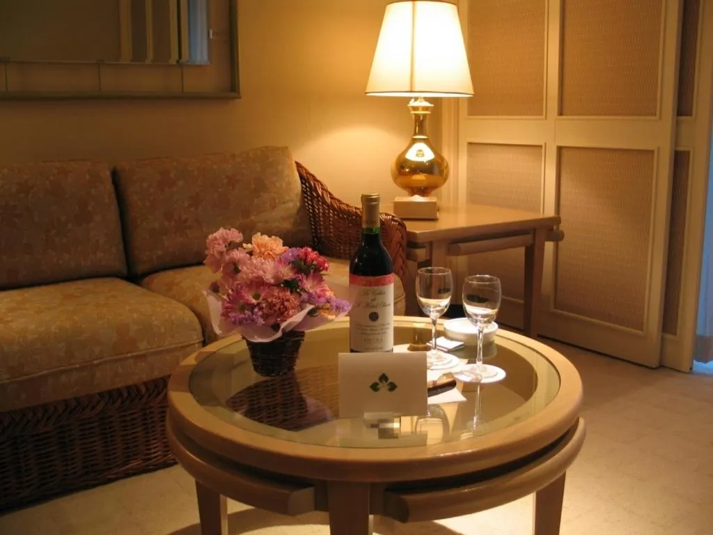 Alcoholic drinks in Okura Akademia Park Hotel