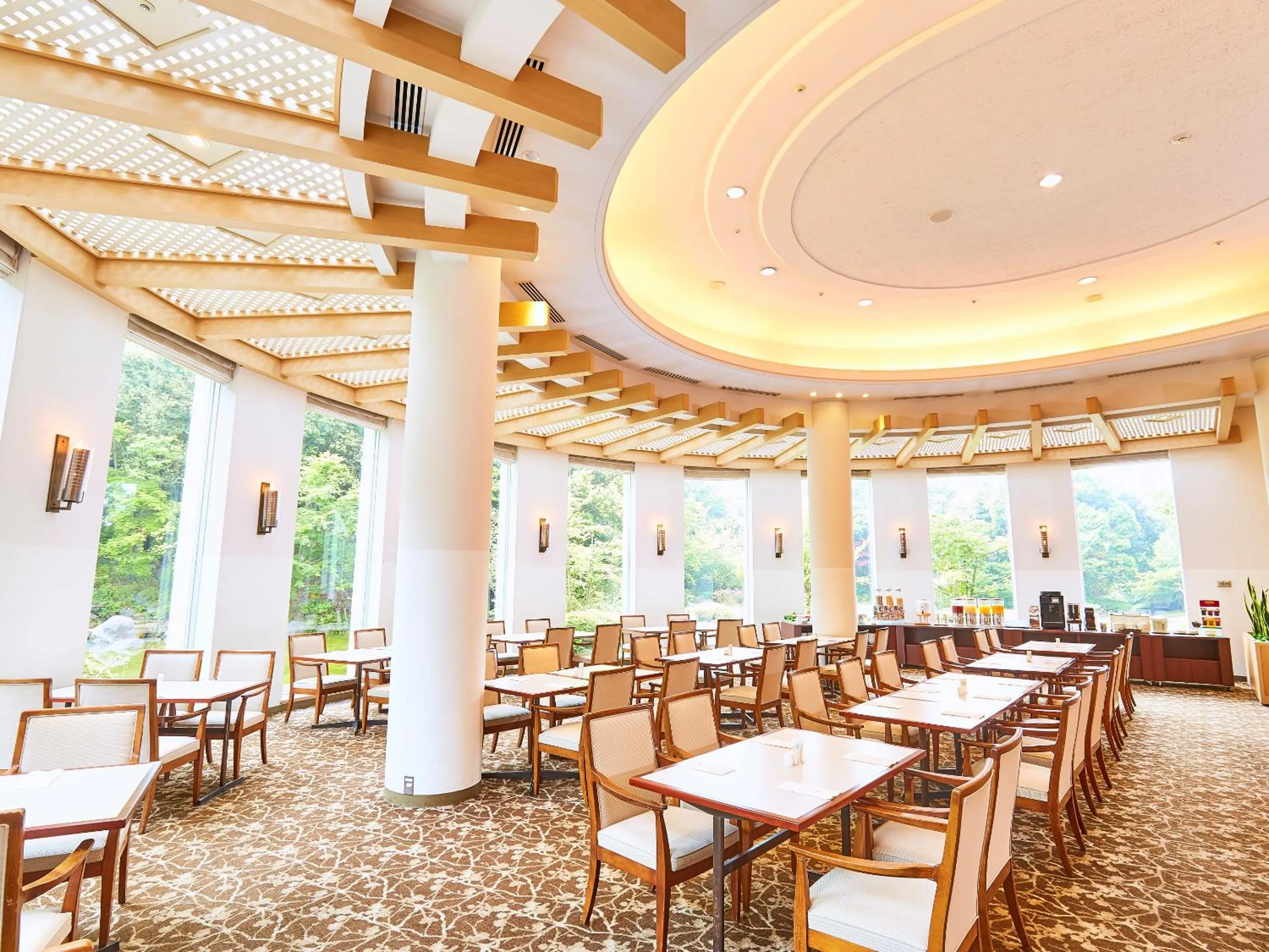 Restaurant/places to eat in Okura Akademia Park Hotel