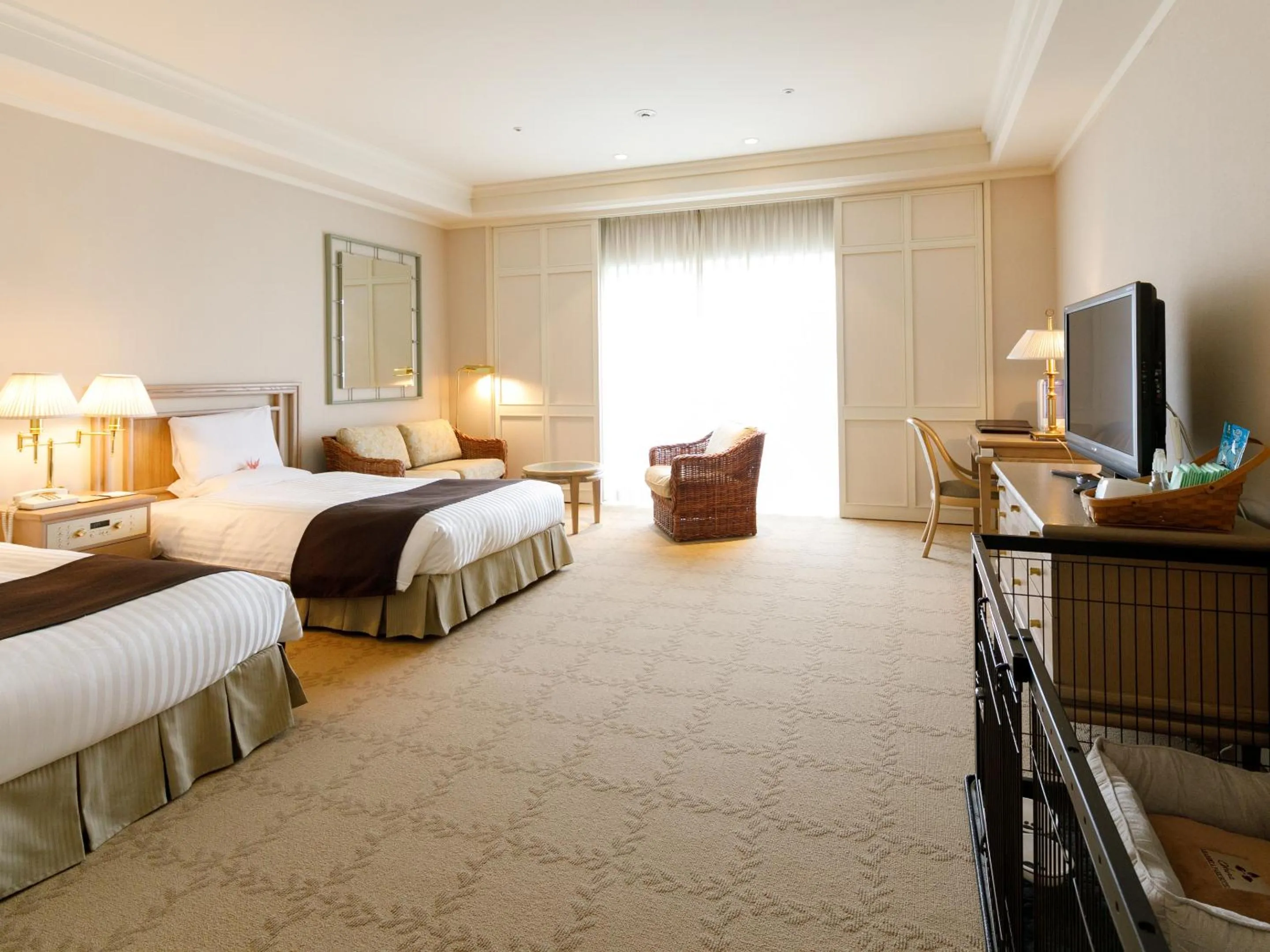 Photo of the whole room, Bed in Okura Akademia Park Hotel