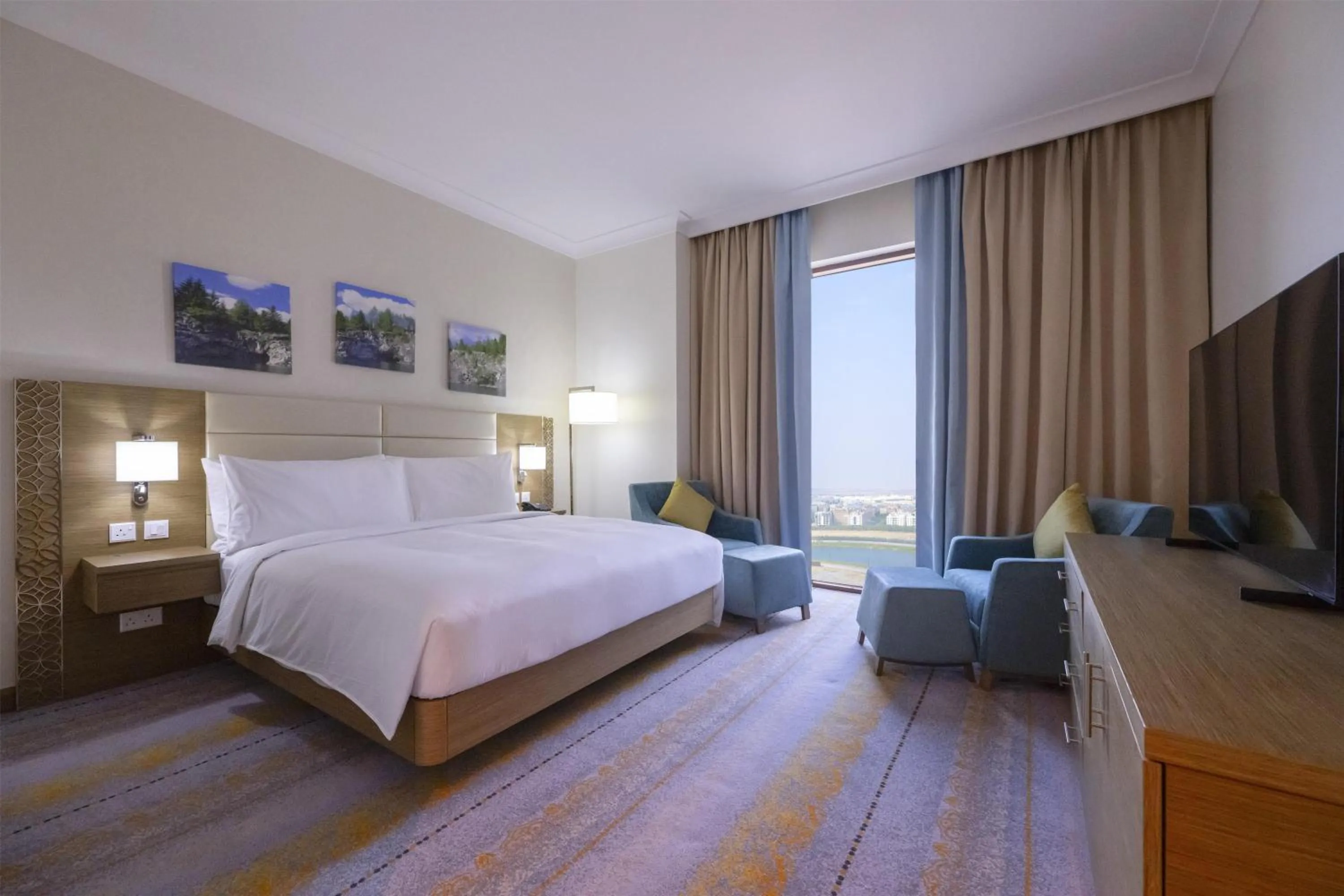Bed in Hilton Garden Inn Al Khobar King Fahd Causeway