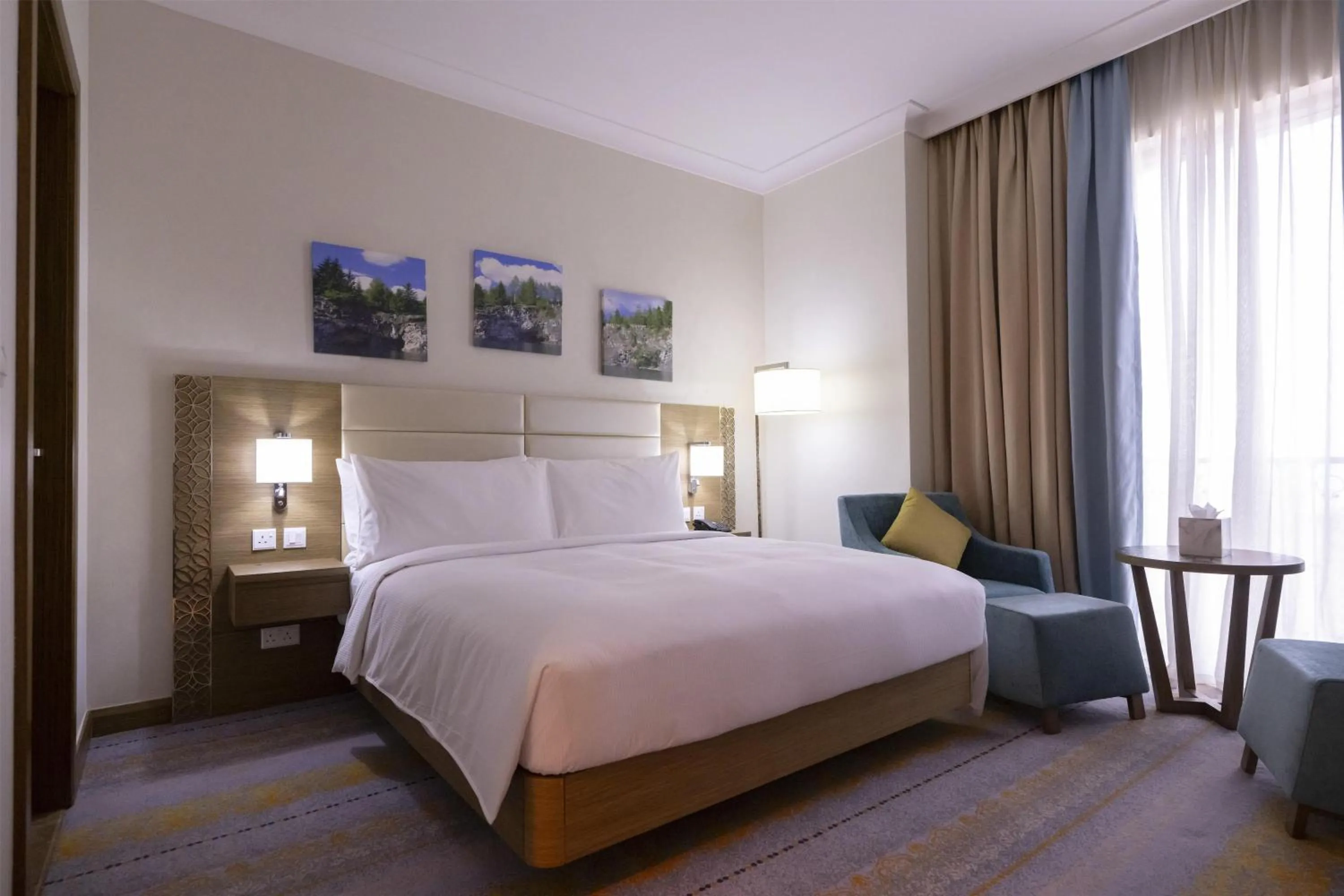 Bed in Hilton Garden Inn Al Khobar King Fahd Causeway