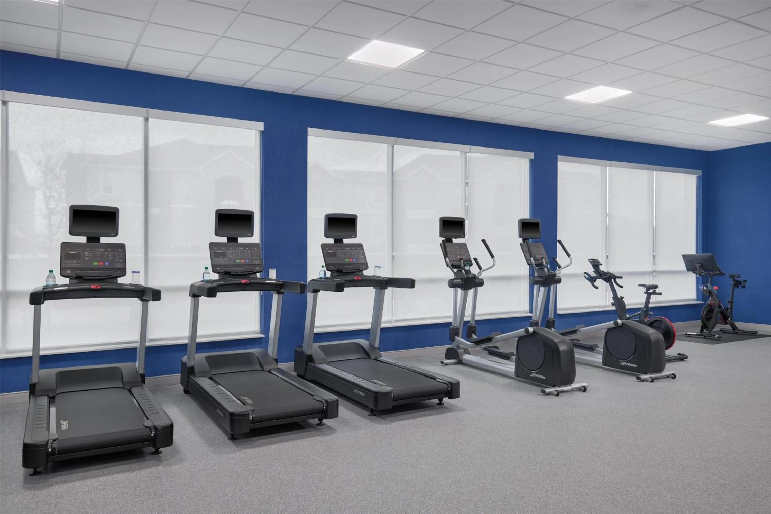 Fitness centre/facilities in Hampton Inn Midland West