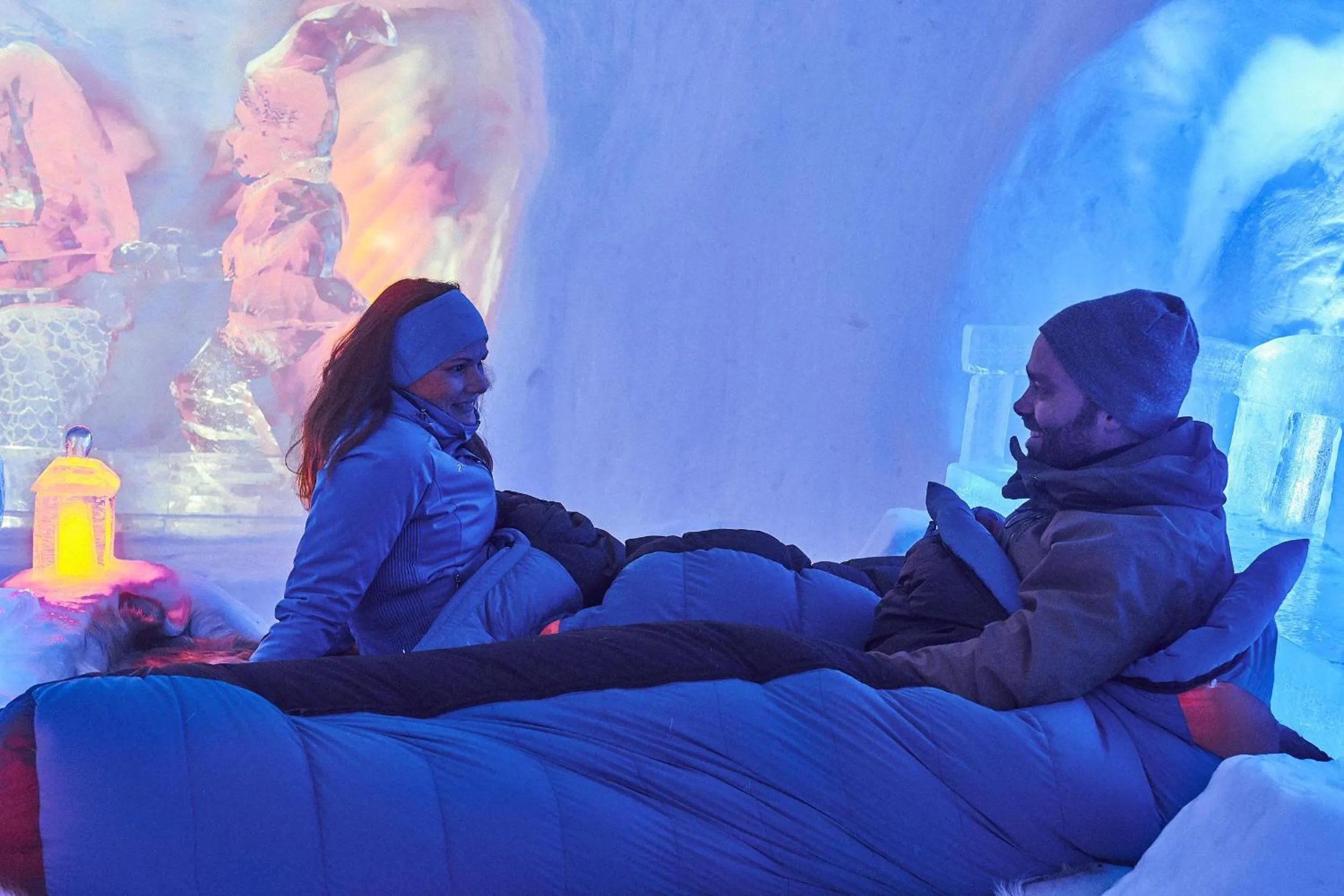 Bed in Hunderfossen Snow Hotel