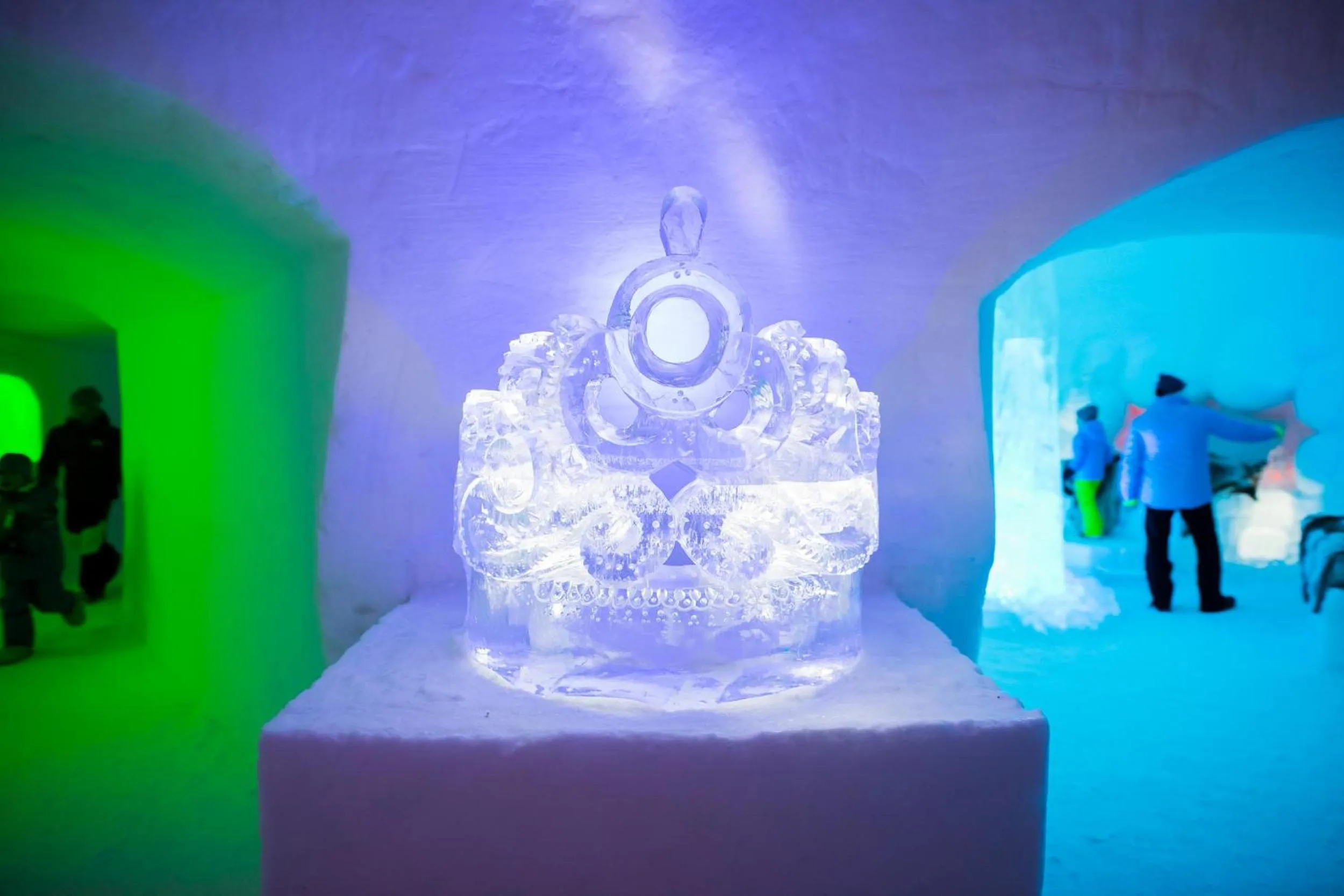 Facade/entrance in Hunderfossen Snow Hotel