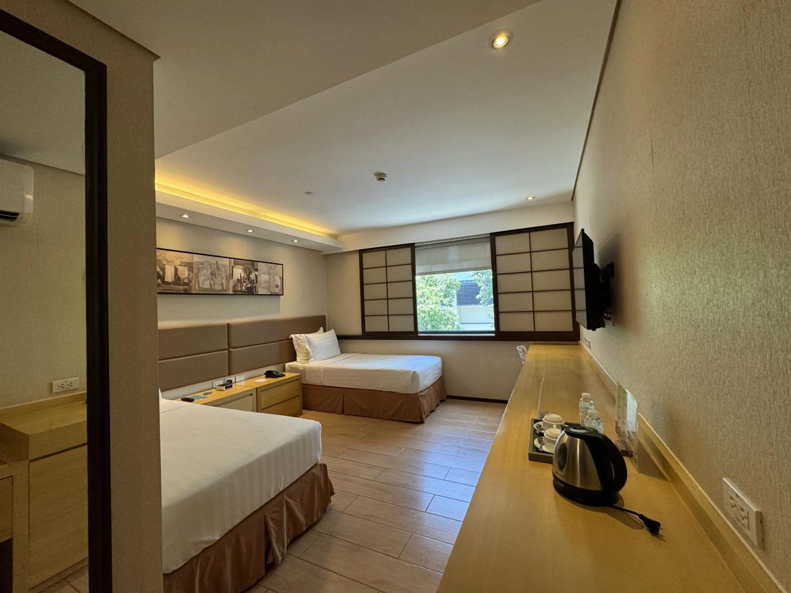 Bed in Jinjiang Inn - Makati