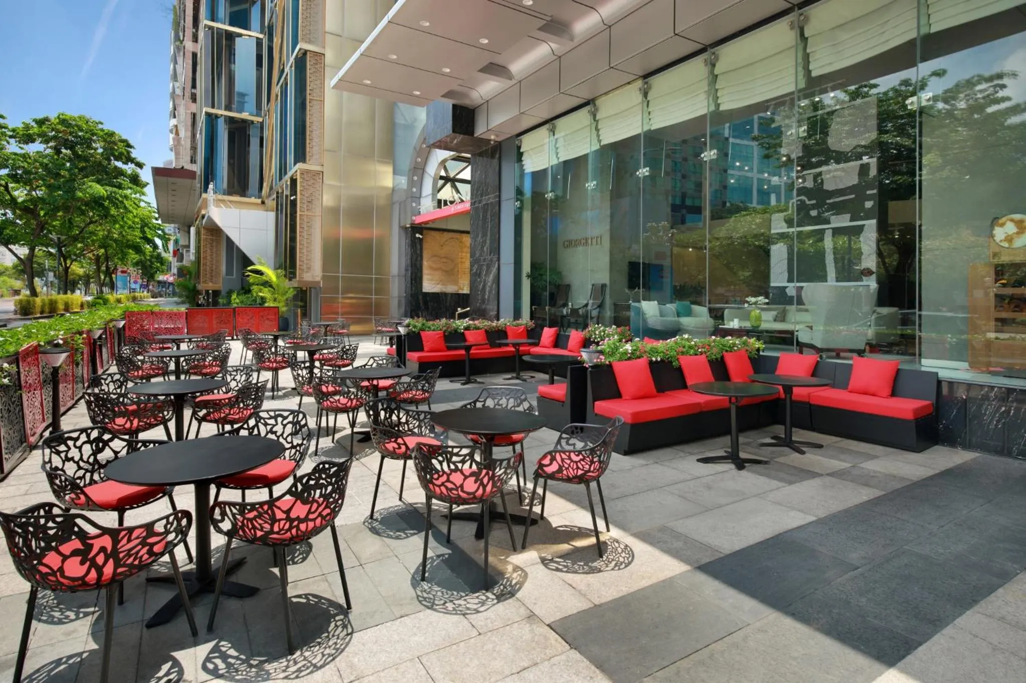 Lounge or bar in The Reverie Saigon Residential Suites