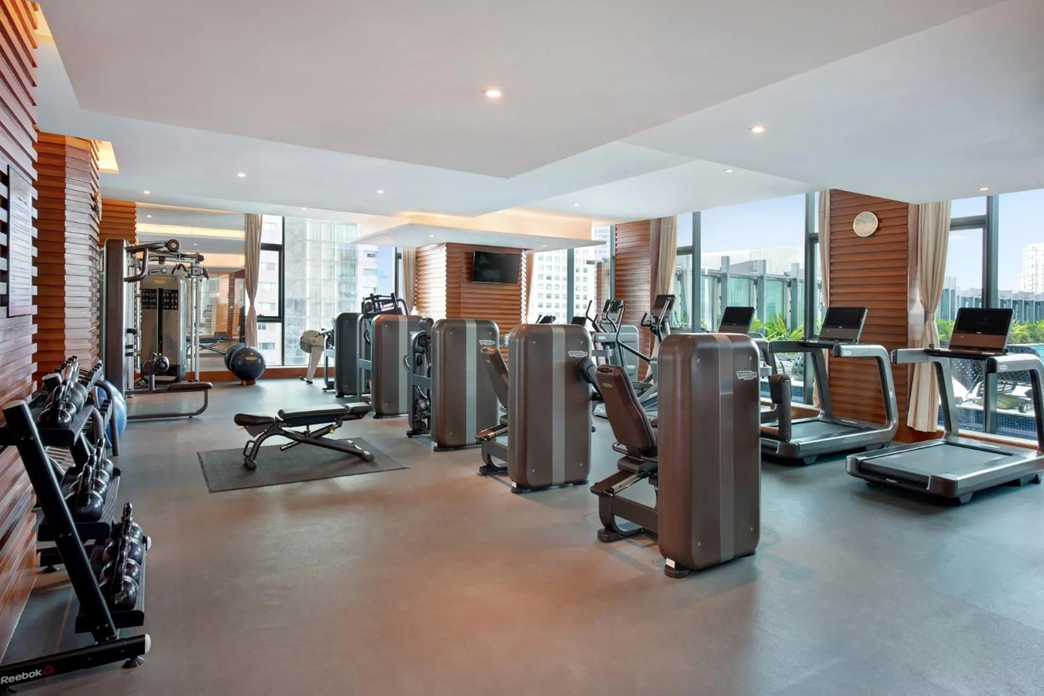 Fitness centre/facilities in The Reverie Saigon Residential Suites