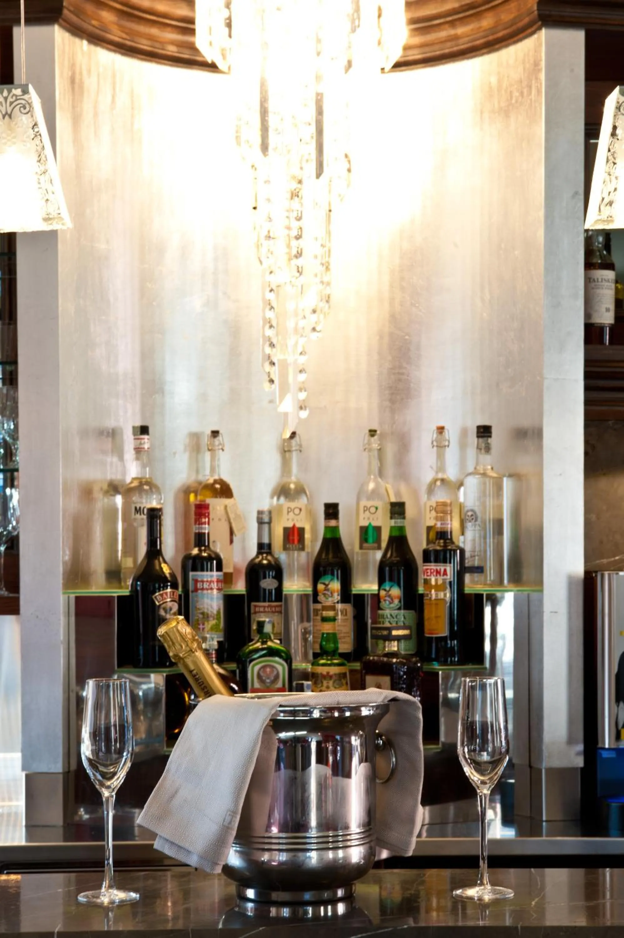 Lounge or bar in Hotel Garnì Cristallo