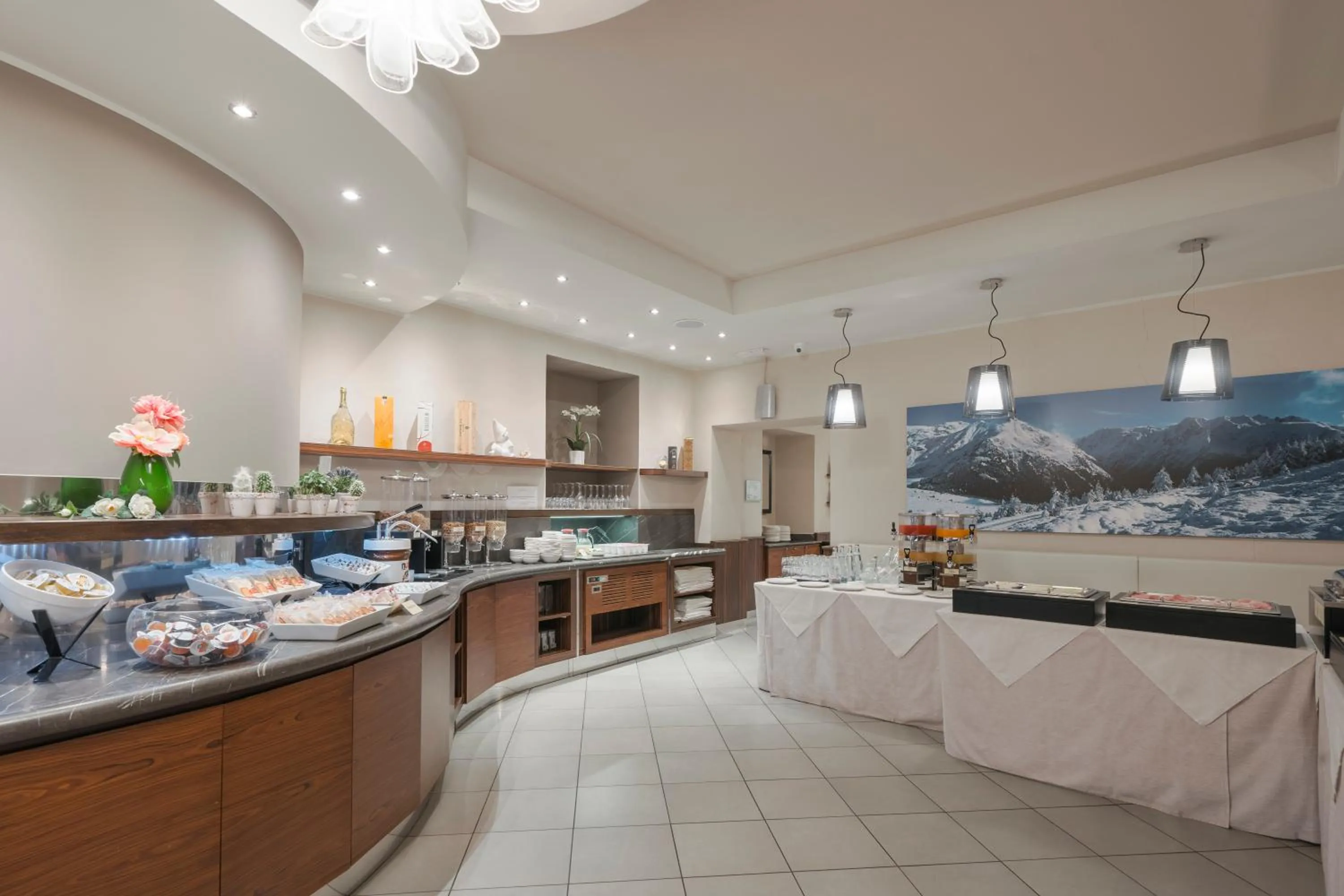 Food and drinks in Hotel Garnì Cristallo