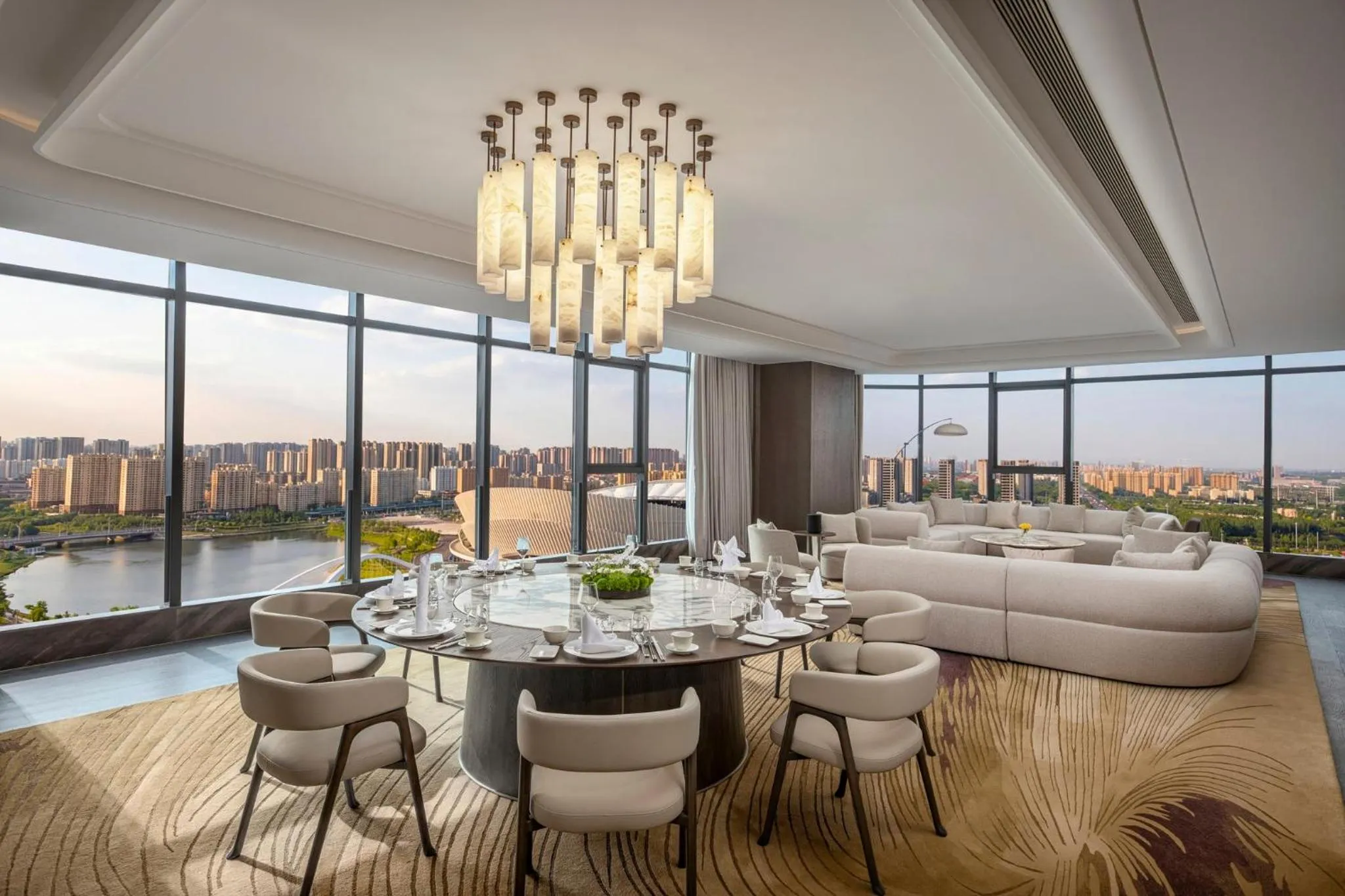 Photo of the whole room in Crowne Plaza Linyi Olympic Sports Centre by IHG