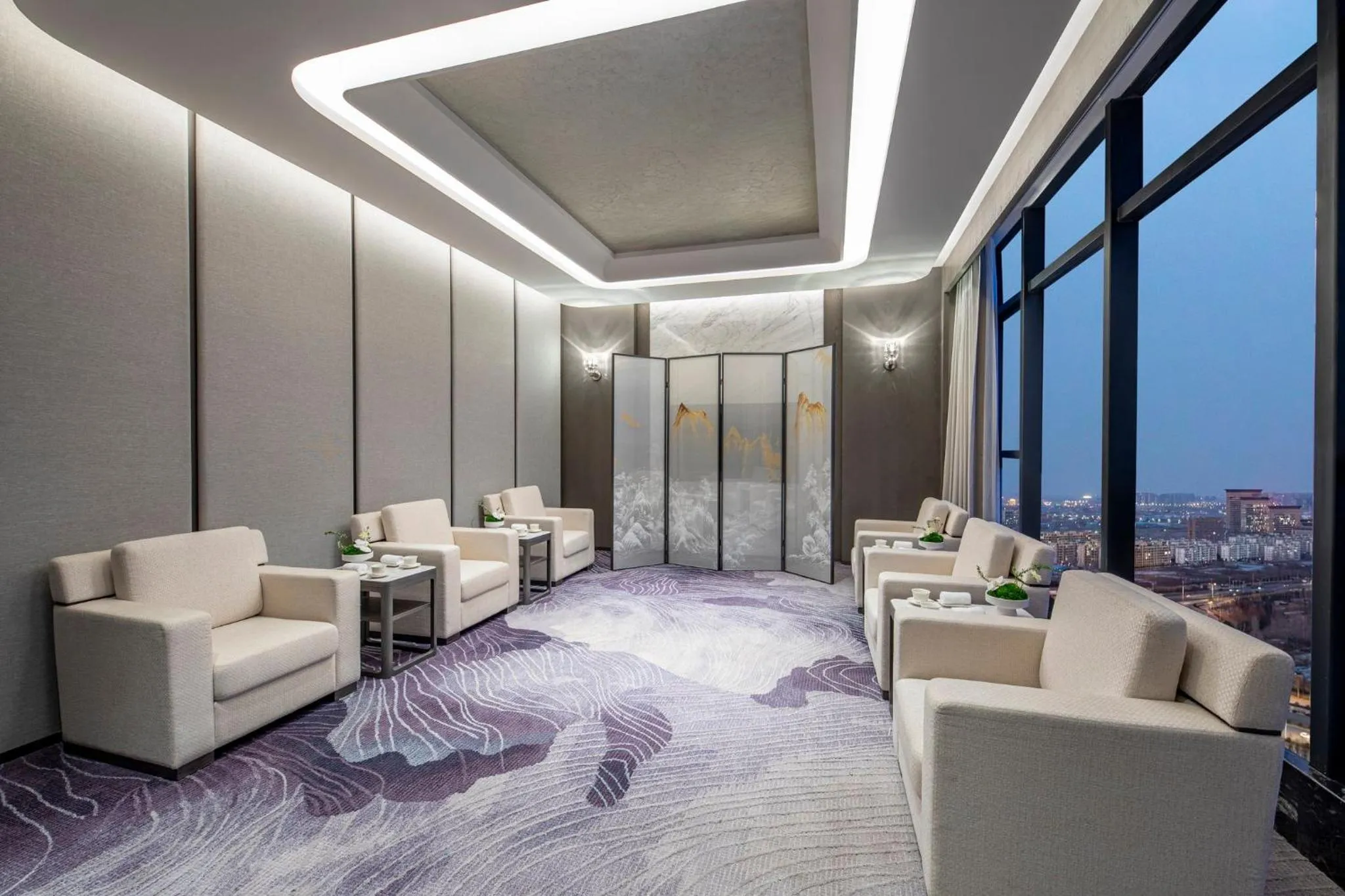 Meeting/conference room in Crowne Plaza Linyi Olympic Sports Centre by IHG
