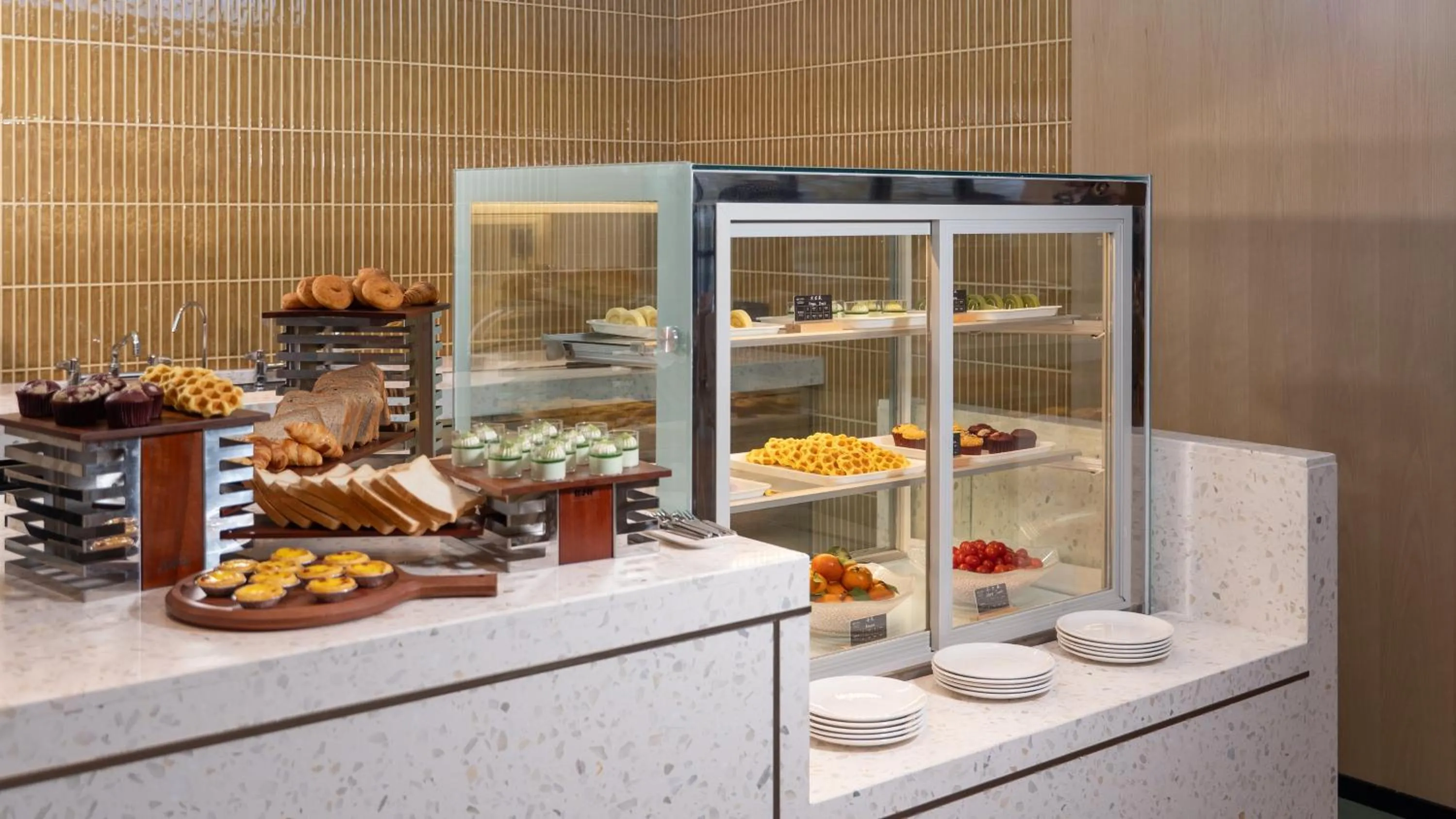 Restaurant/places to eat in EVEN Hotel Chengdu Phoenix Mountain by IHG