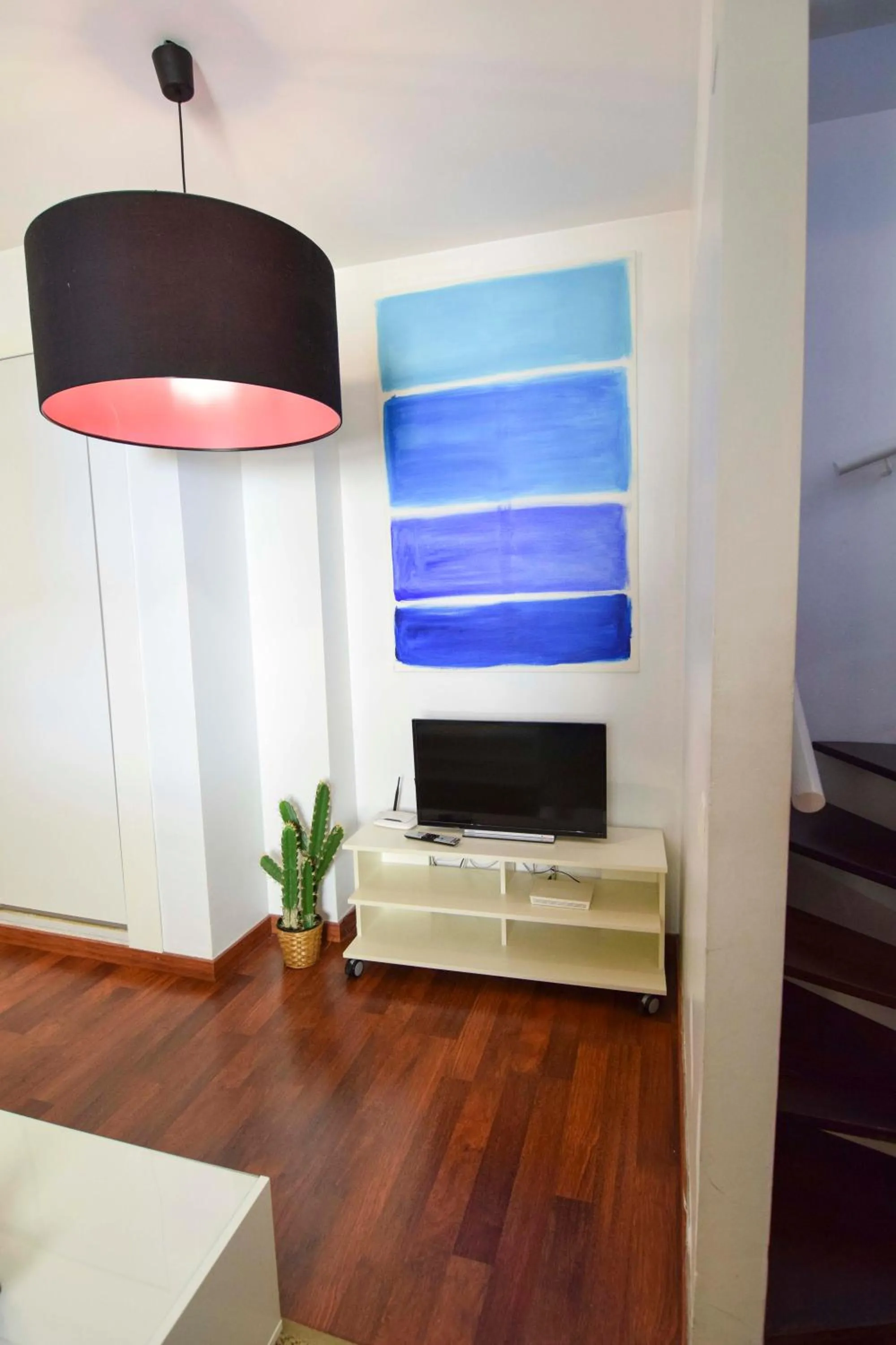 TV and multimedia in Letmalaga Economy Bishop Orchard