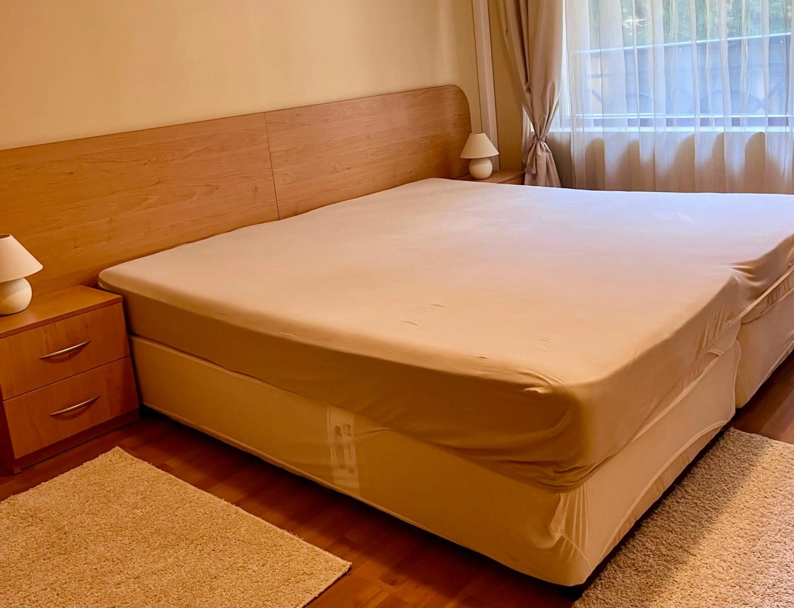 Bedroom in Sea View Rental Iglika Apartments