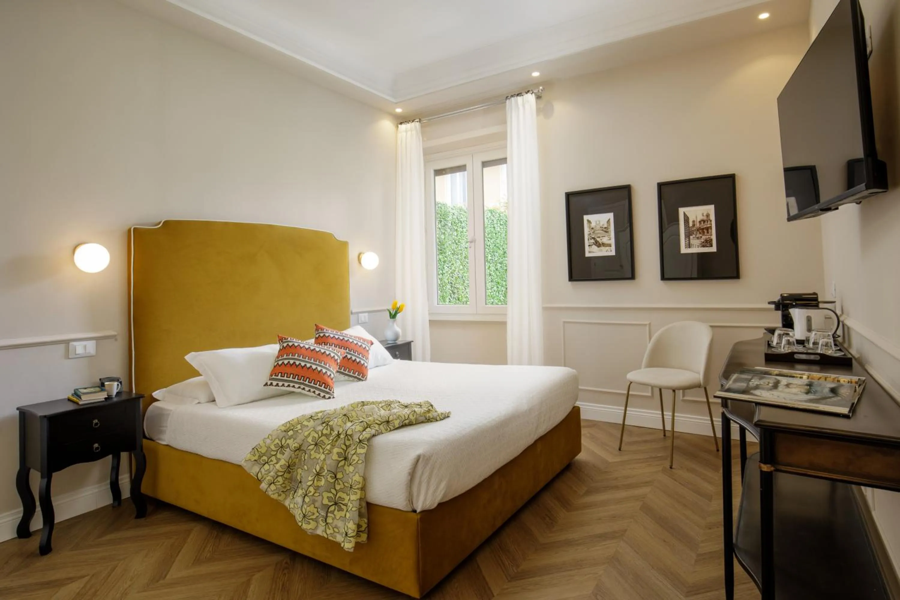 Photo of the whole room, Bed in La Locanda di Piazza del Popolo