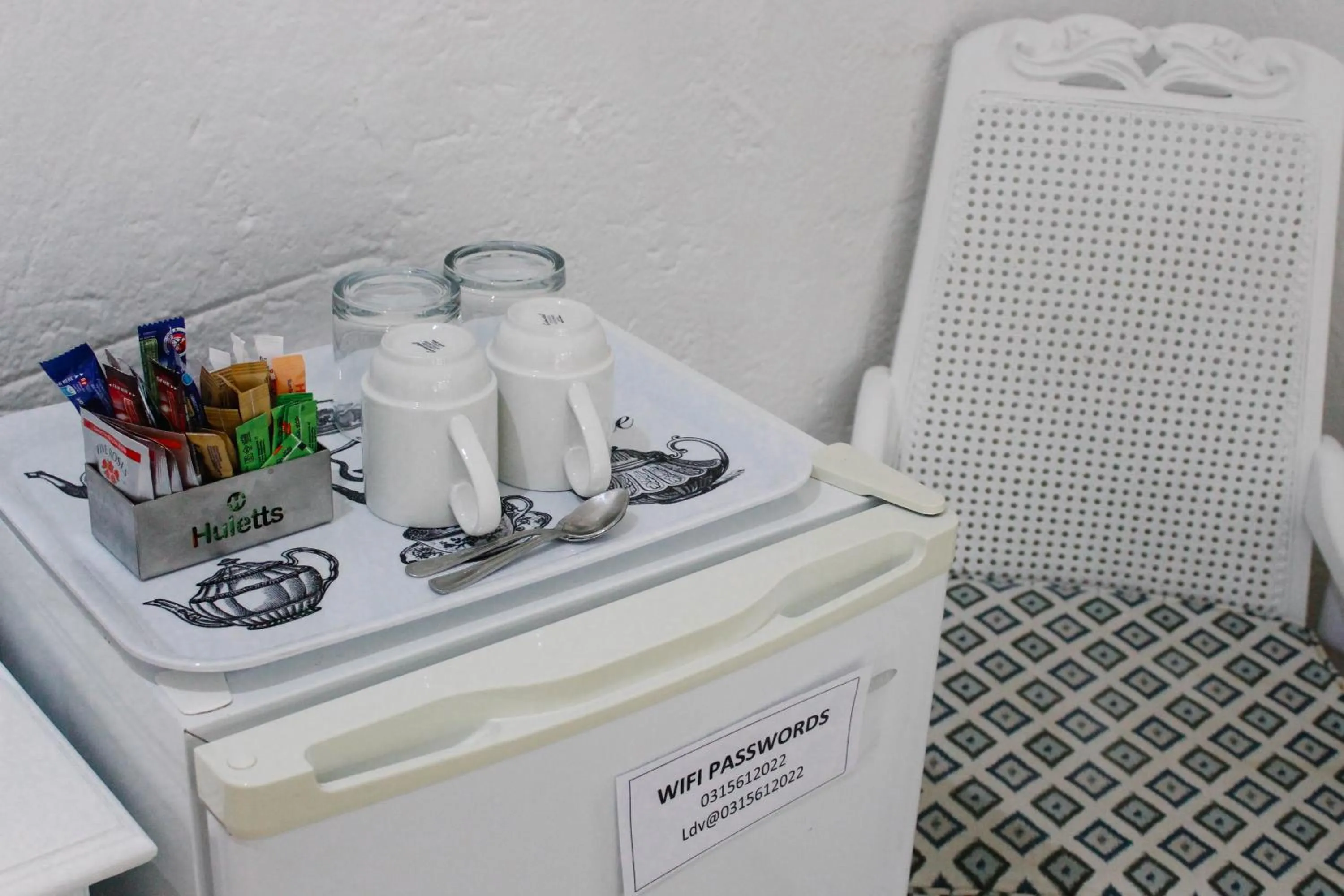 oven in La Dolce Vita Umhlanga Guesthouse