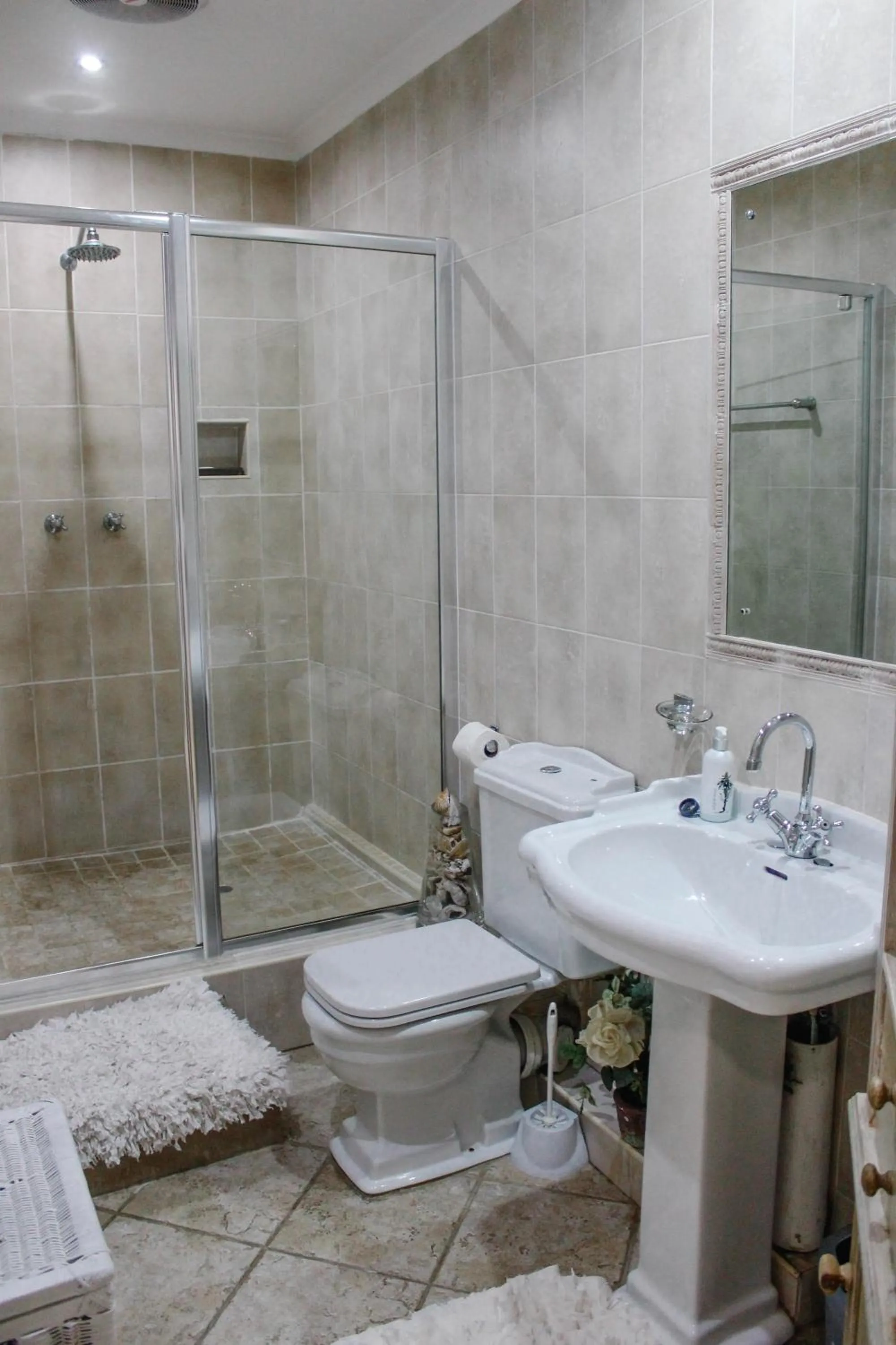 Bathroom in La Dolce Vita Umhlanga Guesthouse