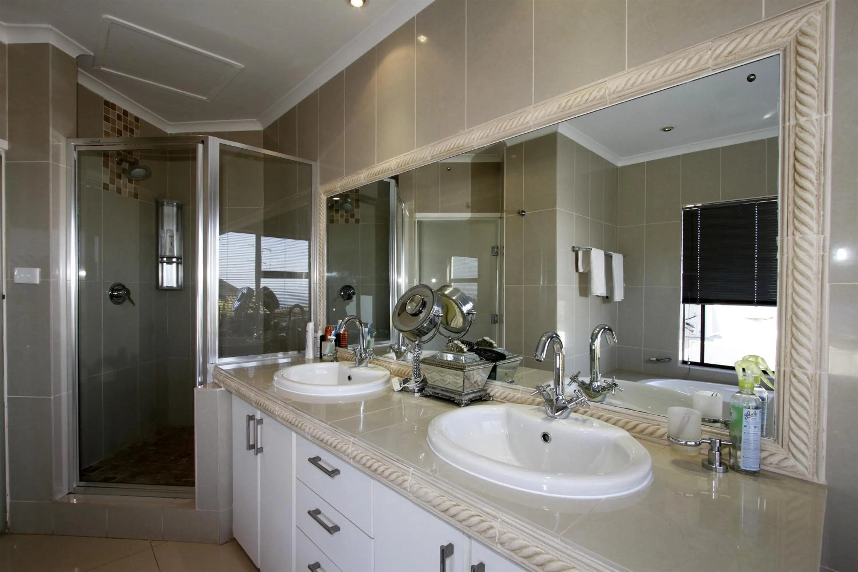 Shower in La Dolce Vita Umhlanga Guesthouse