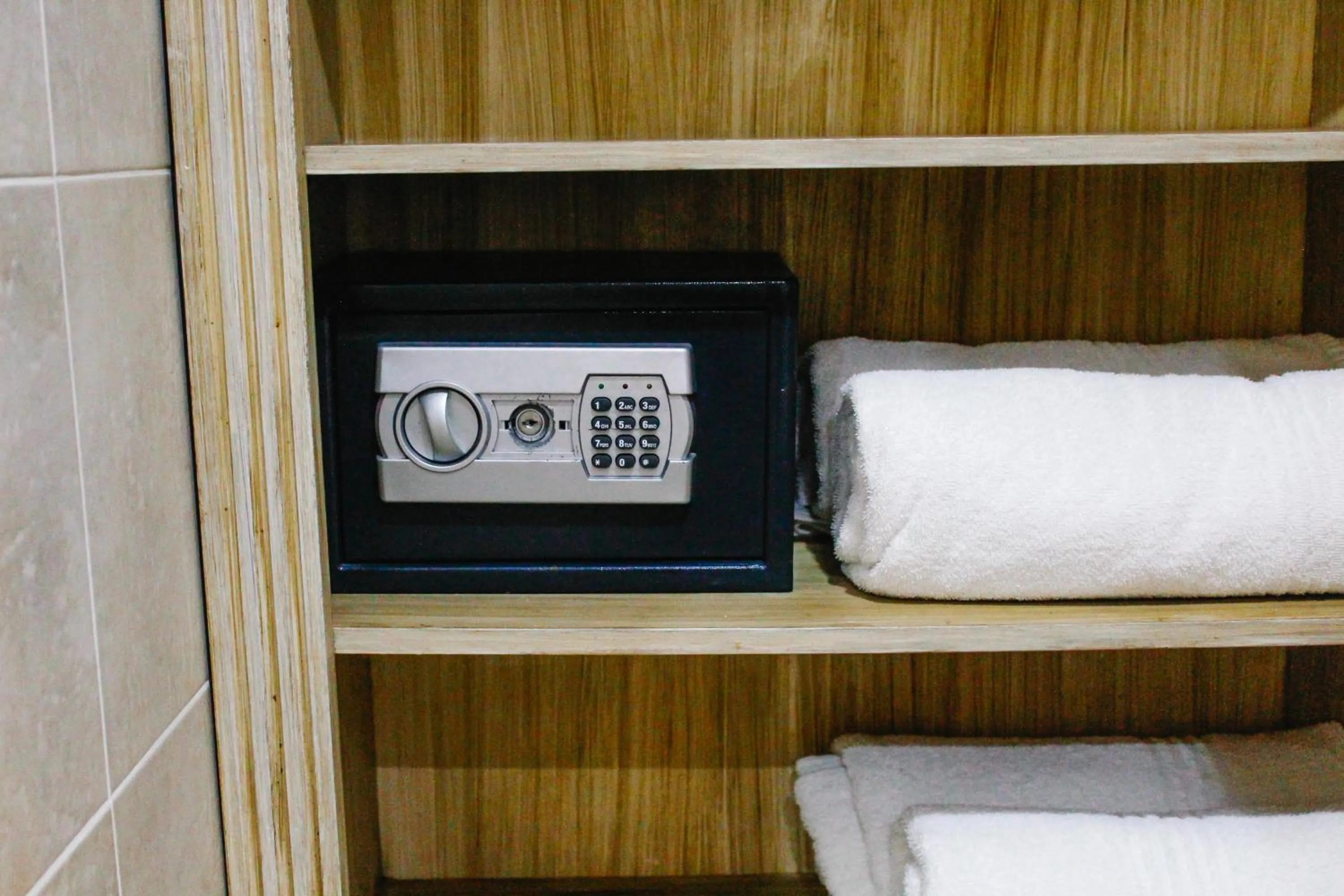 safe, Bed in La Dolce Vita Umhlanga Guesthouse