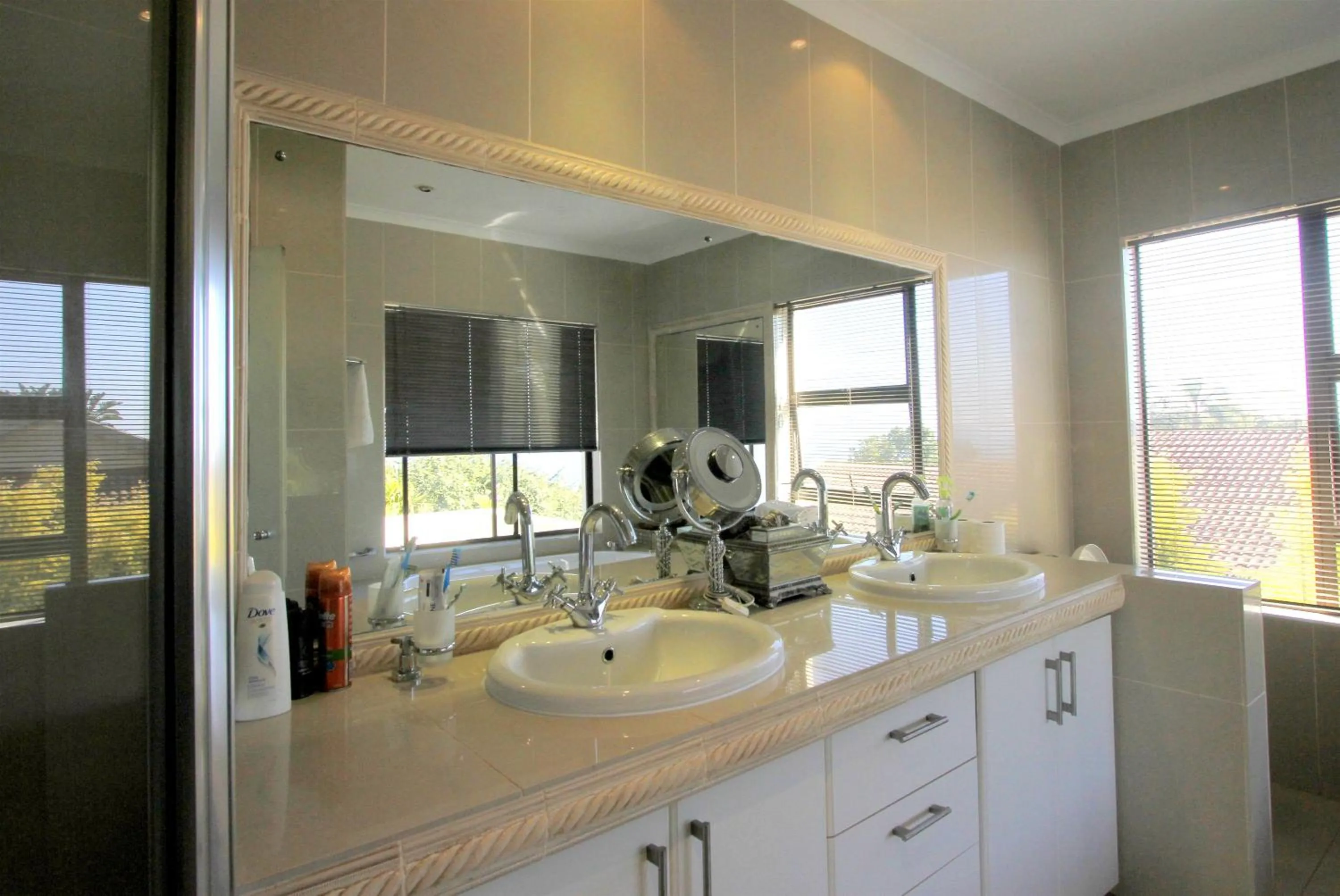 Bathroom in La Dolce Vita Umhlanga Guesthouse