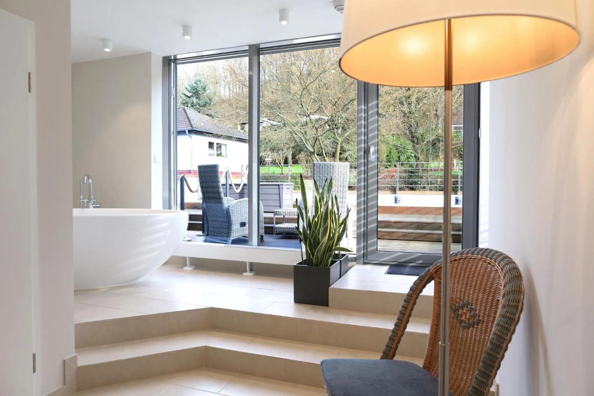 Living room in Villa Waldfrieden - Design trifft Budget