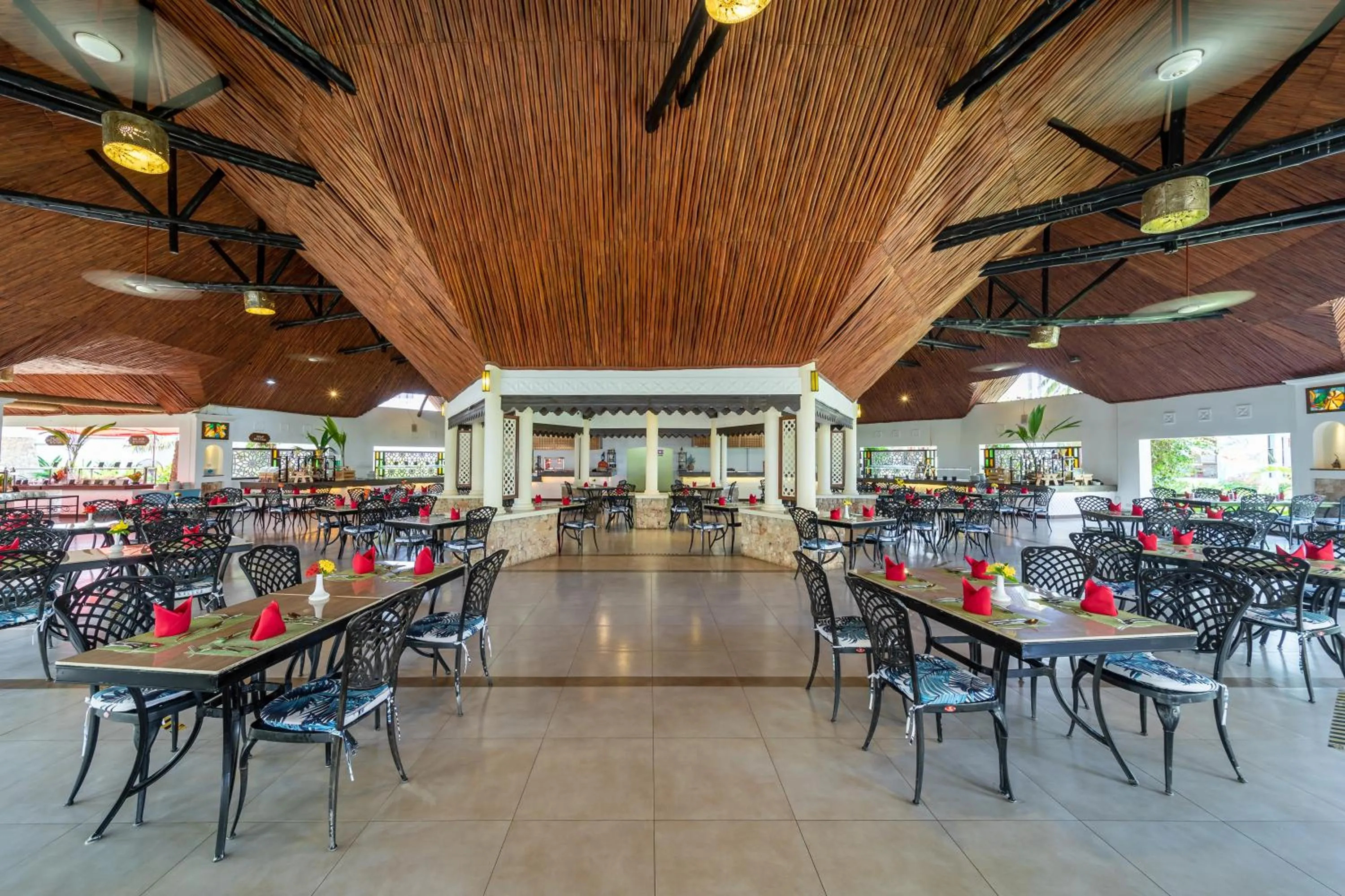 Restaurant/places to eat in PrideInn Paradise Beach Resort & Spa Mombasa