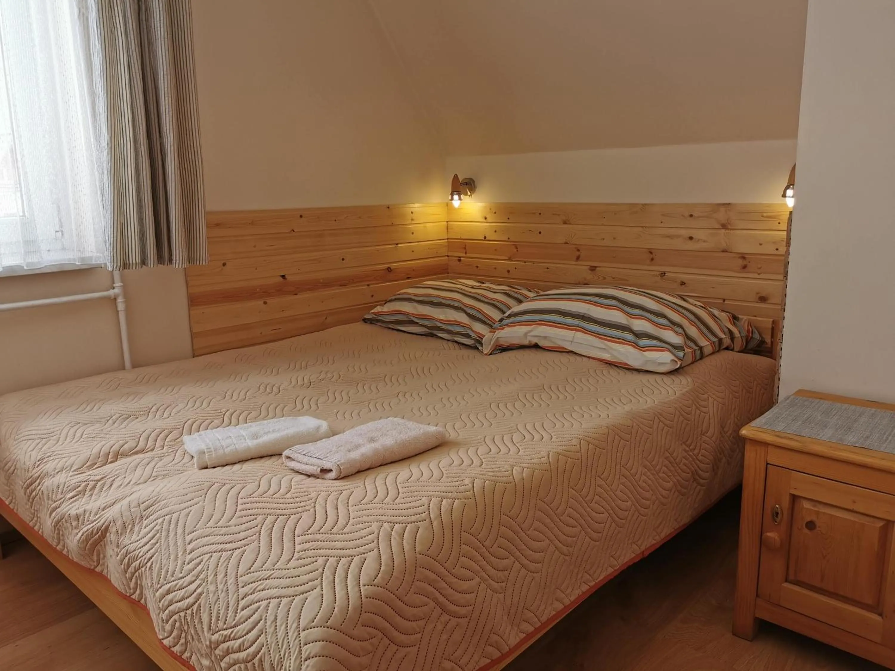 Bed in Willa Senator