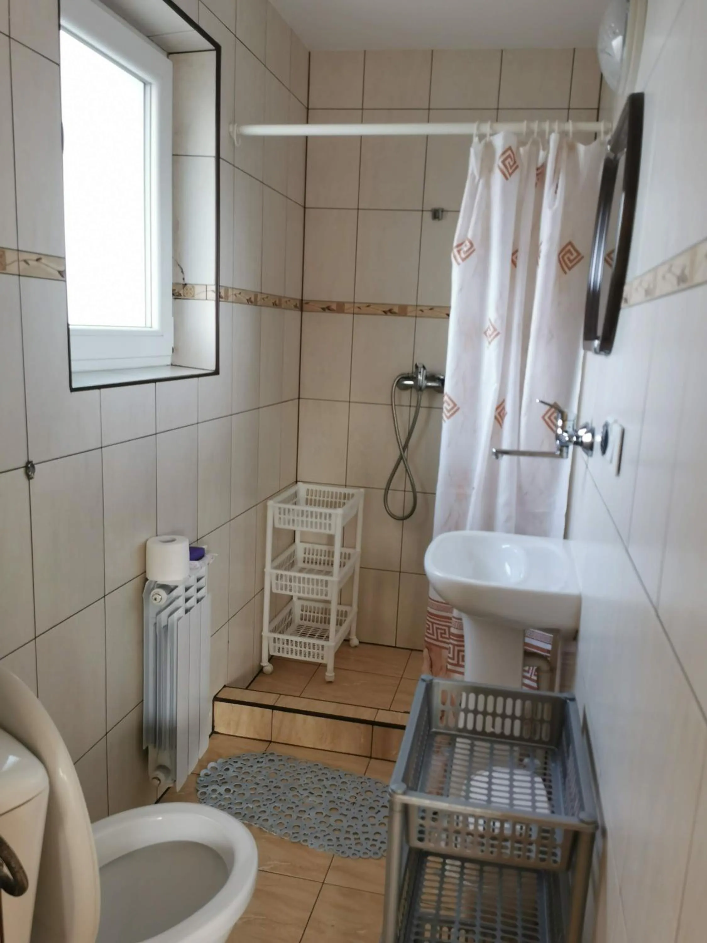 Shower in Willa Senator