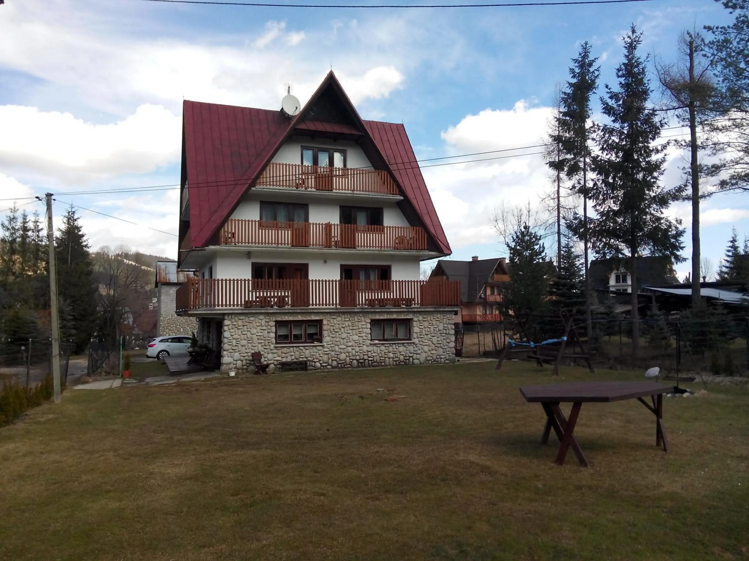 Property building in Willa Senator